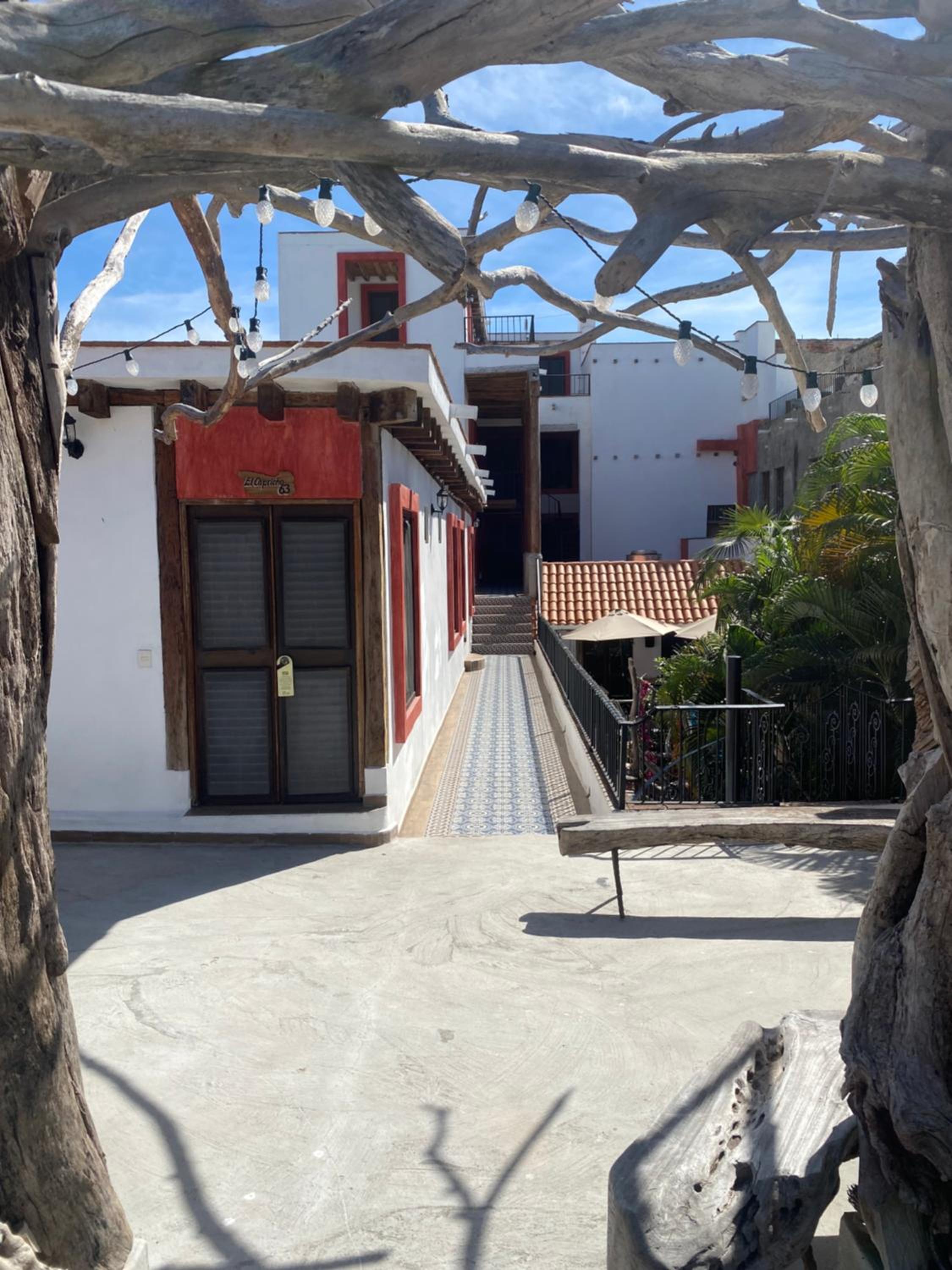 Hotel Raices de Mar - Image 1