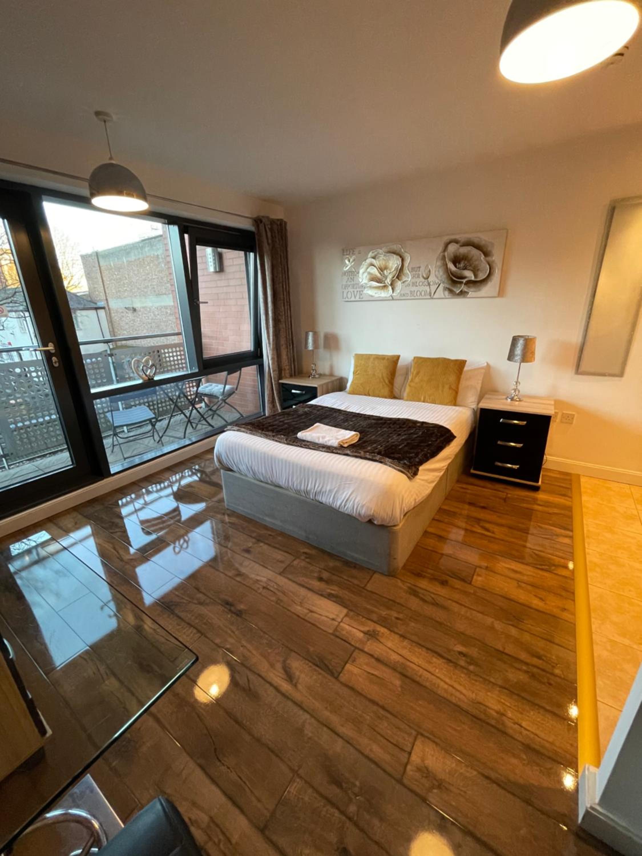 Leicester Vacations - Empire Serviced Apartments - Property Image 30
