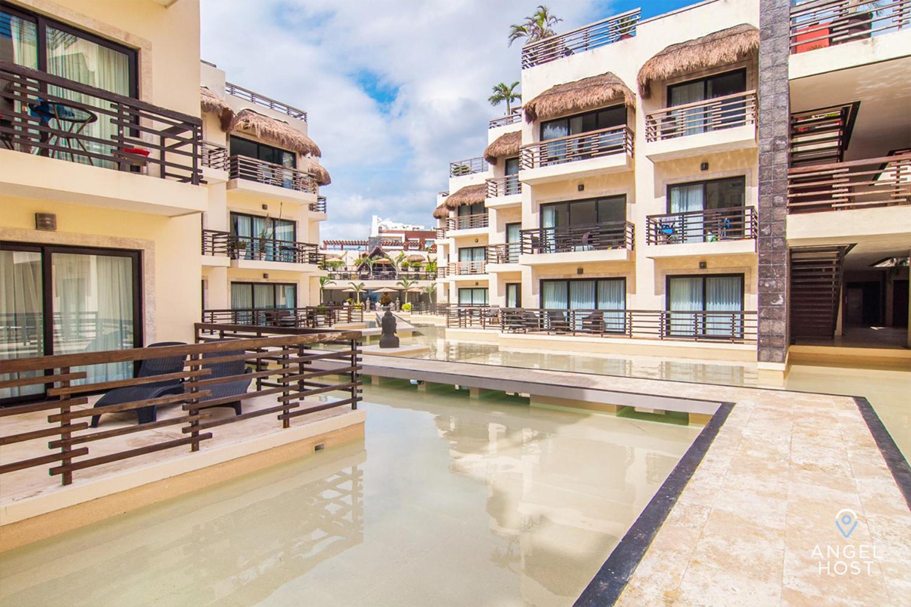 Oceanview Private Rooftop Pool, Steps to Mamitas