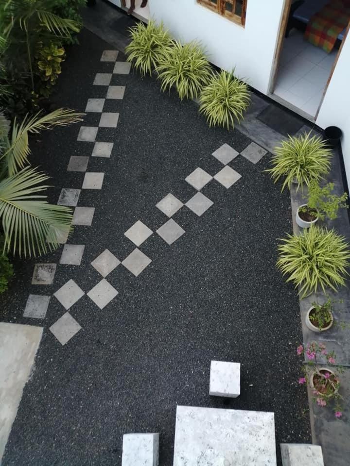 Lailaguest view 3