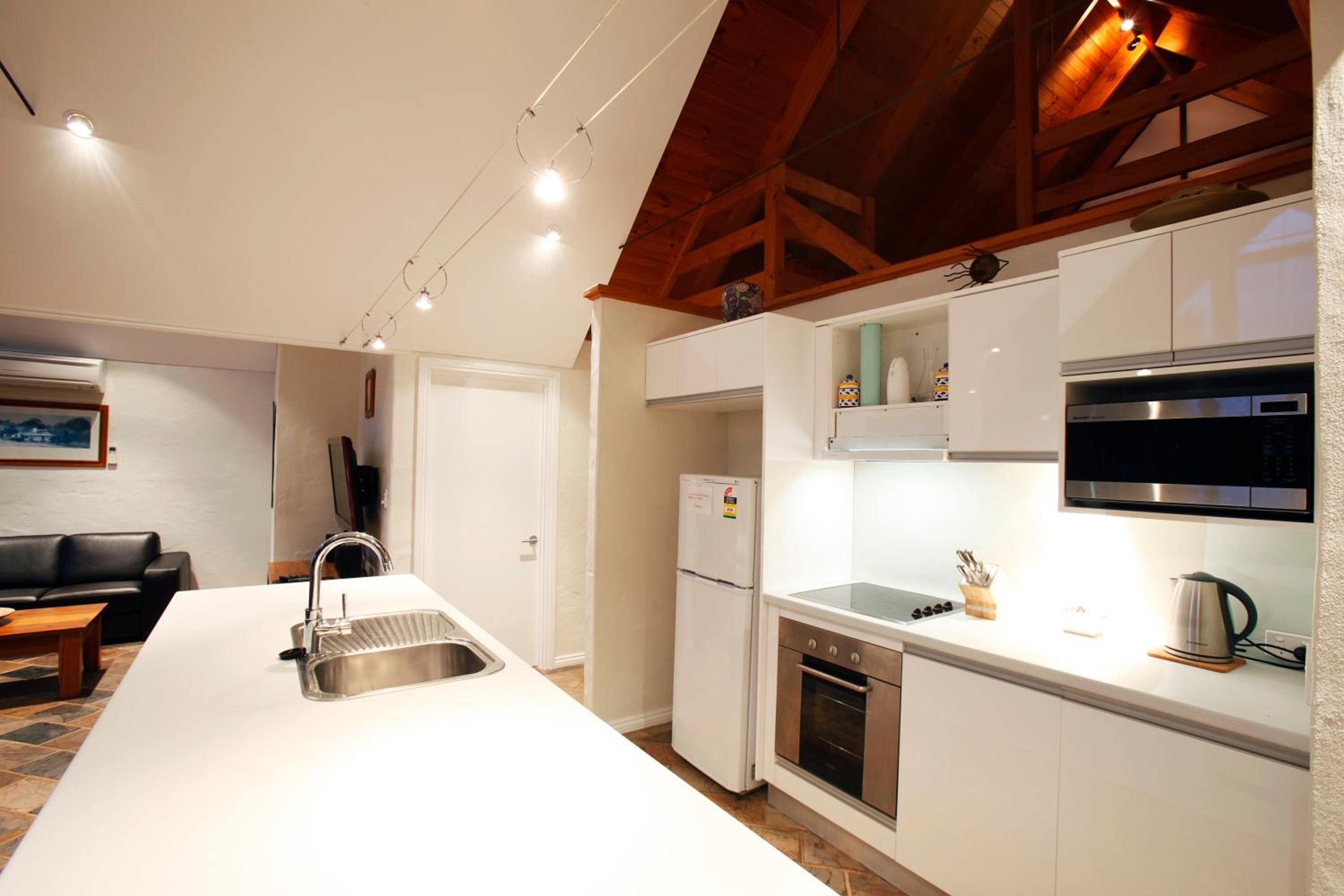 Whalers Cove Villas