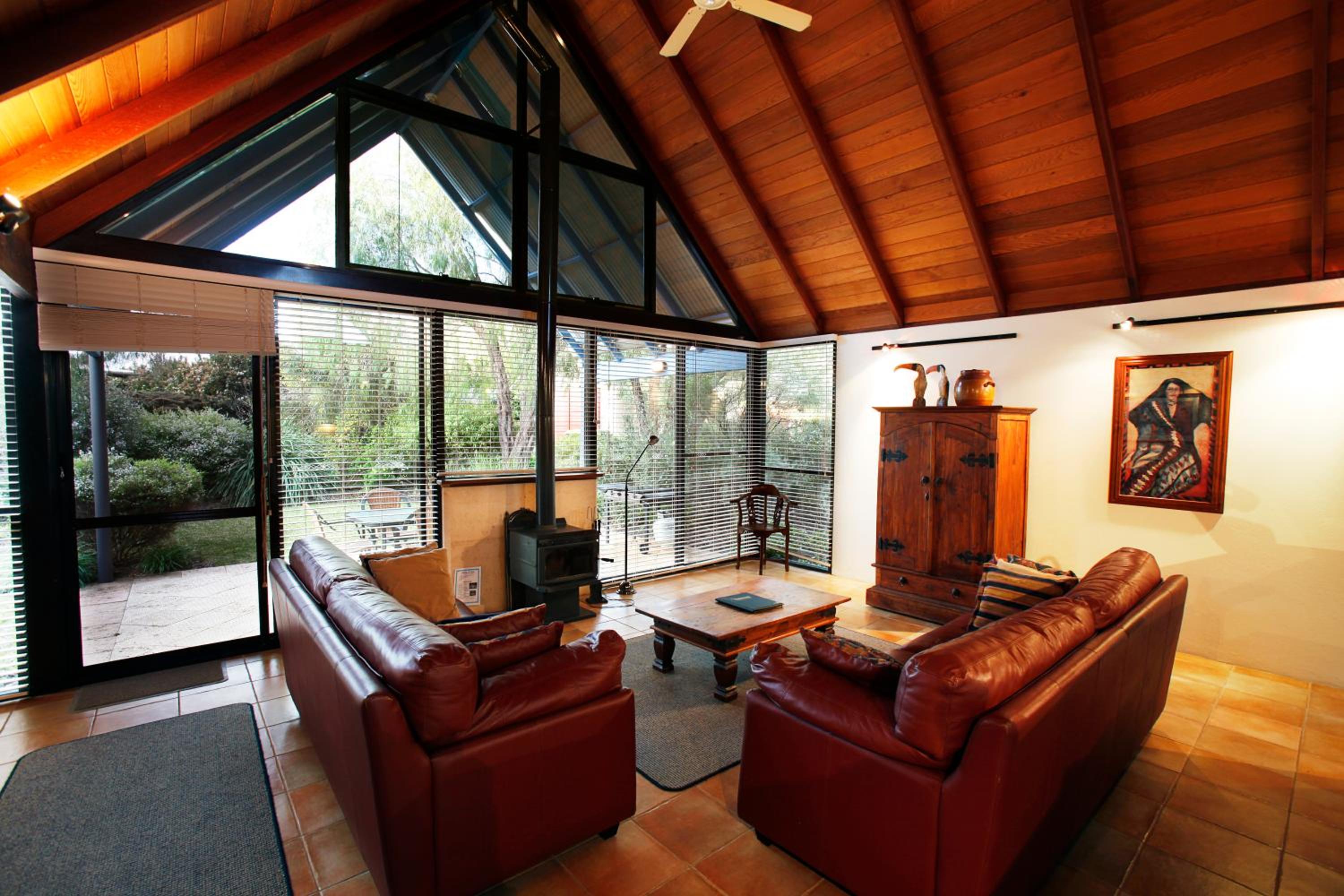 Whalers Cove Villas