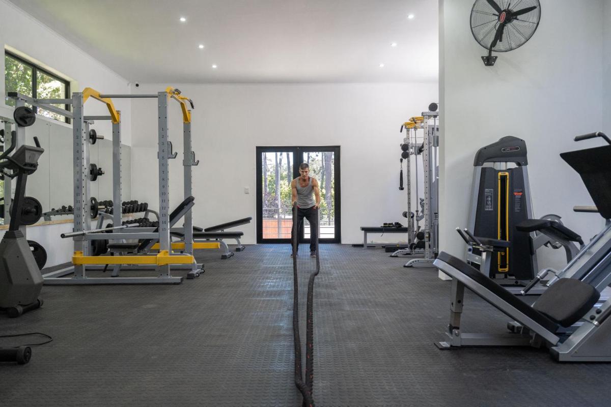 Workout & Wine Fitness Retreat/B&B view 4