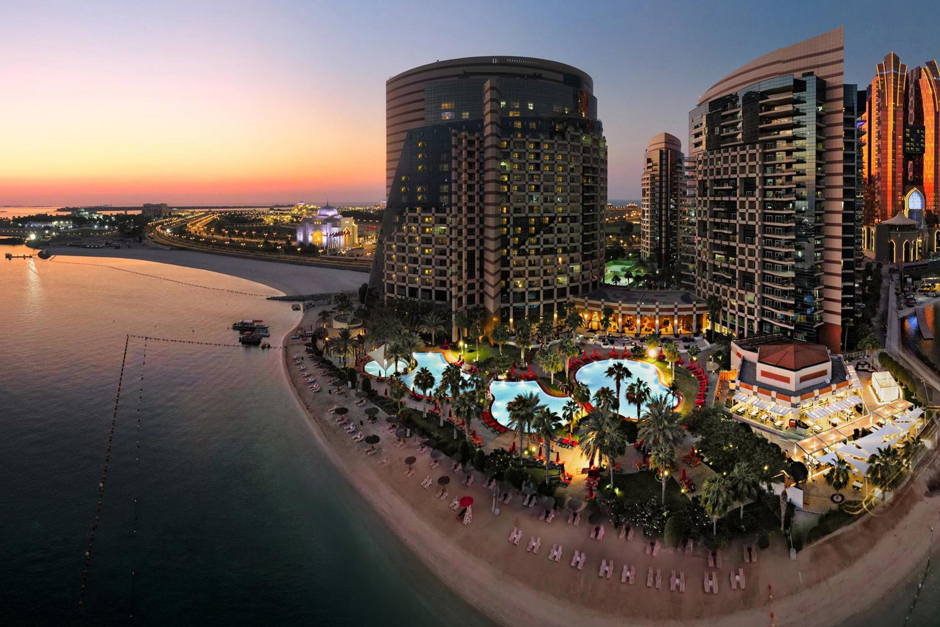 Khalidiya Palace Rayhaan by Rotana, Abu Dhabi — photo 4