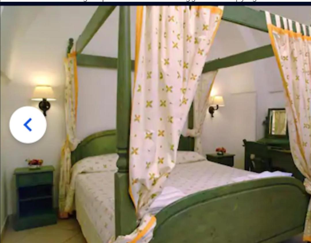 Room in BB - Elegant double room in ancient Masseria near the sea in a quiet olive trees view 4