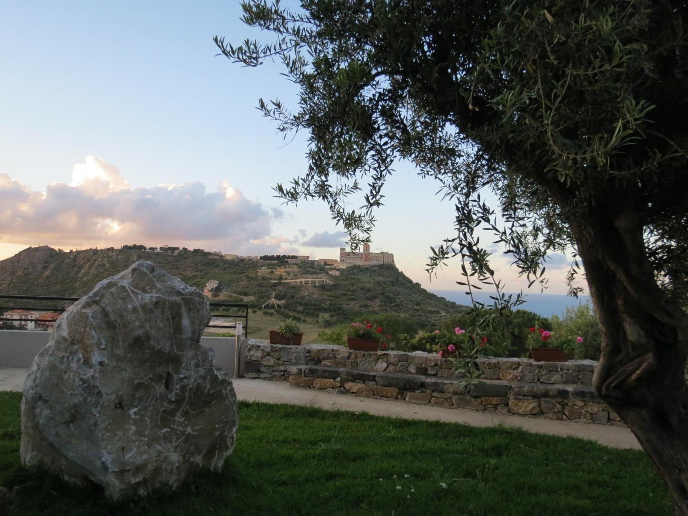 Photo 27