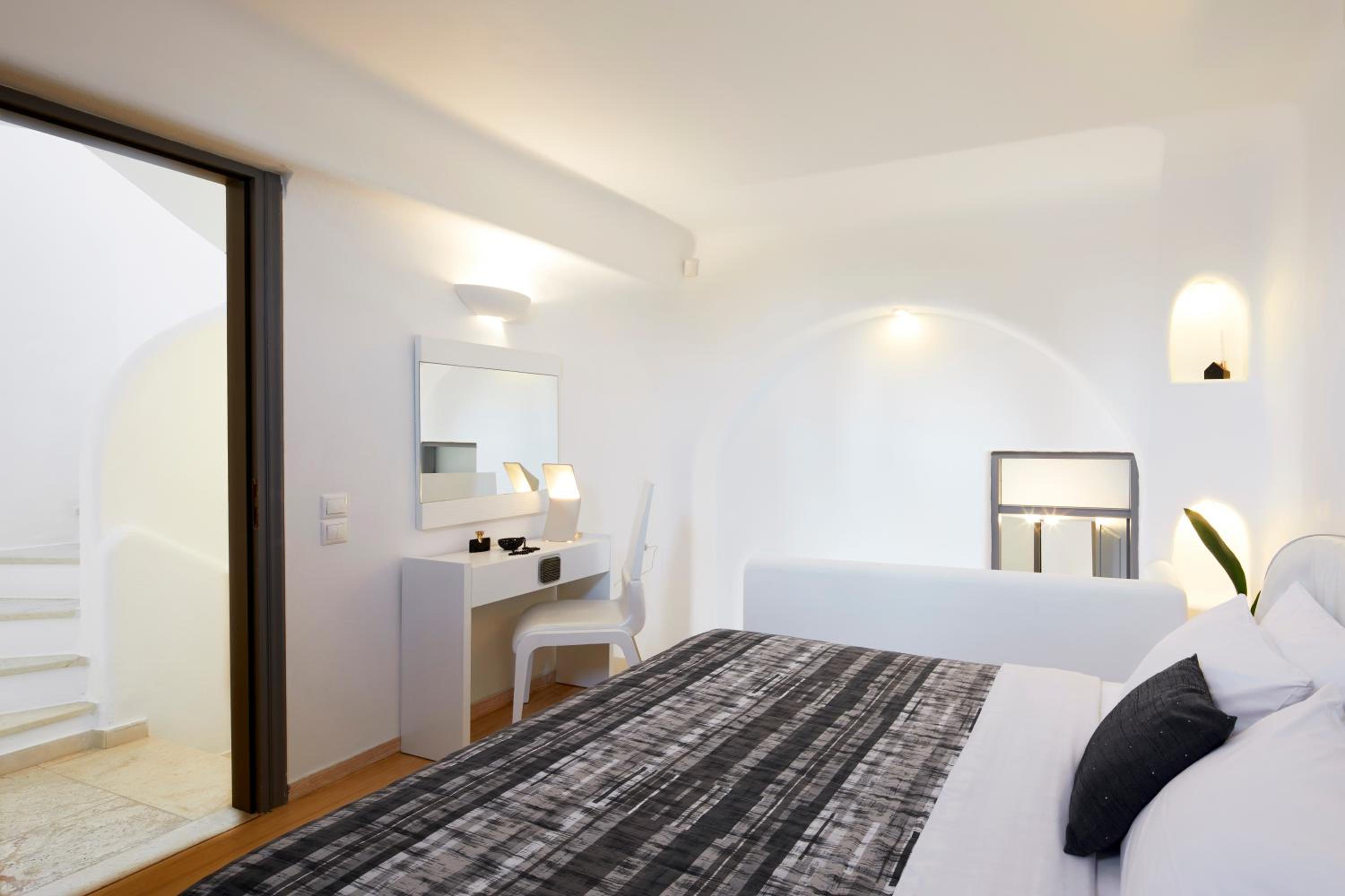 Santorini Princess Presidential Suites