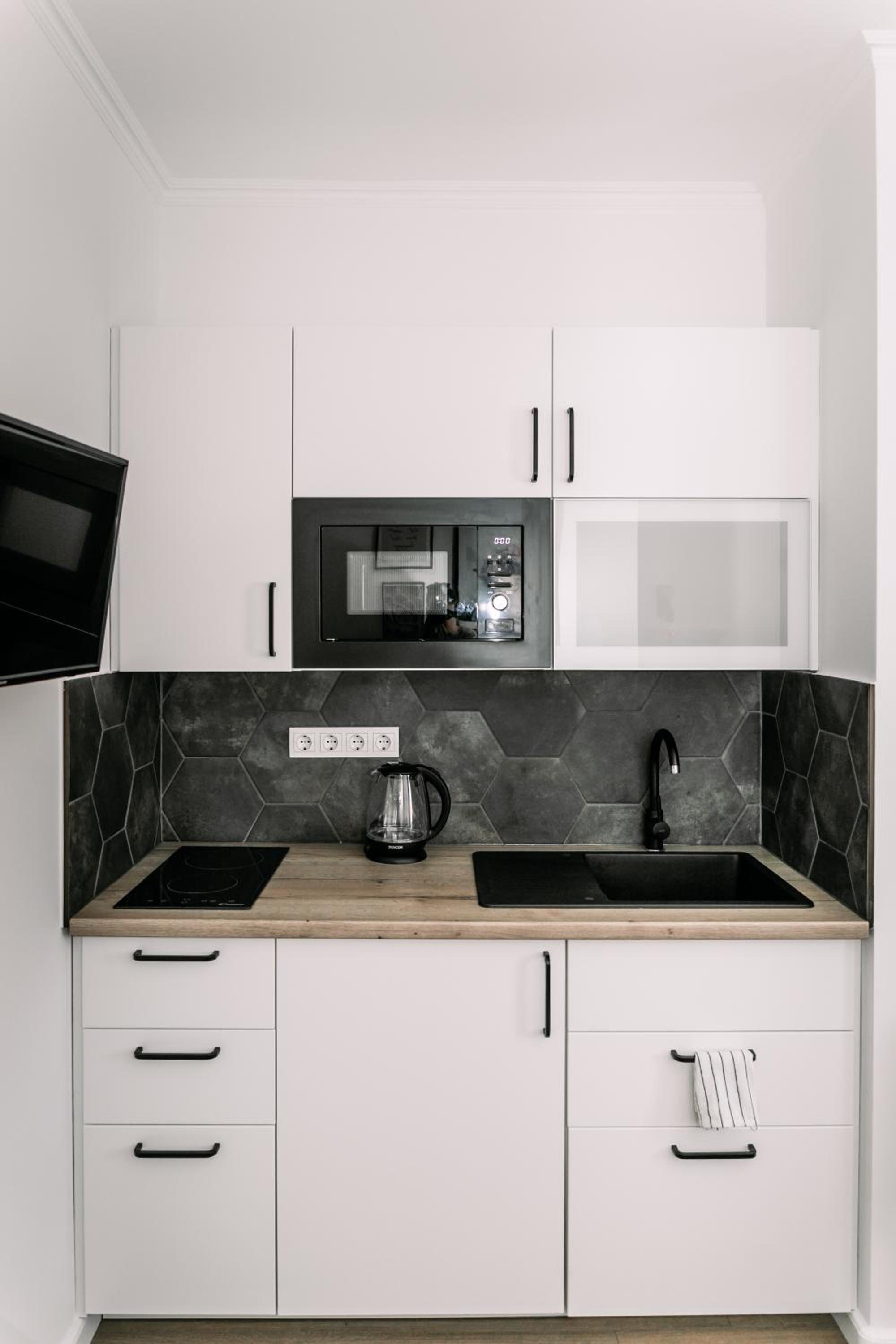 B15 - Wood&Black Apartman