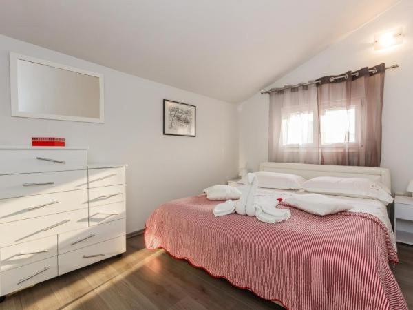 Apartments Roda