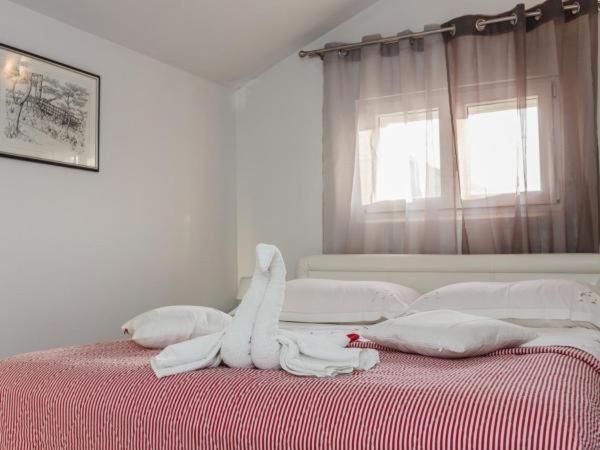 Apartments Roda