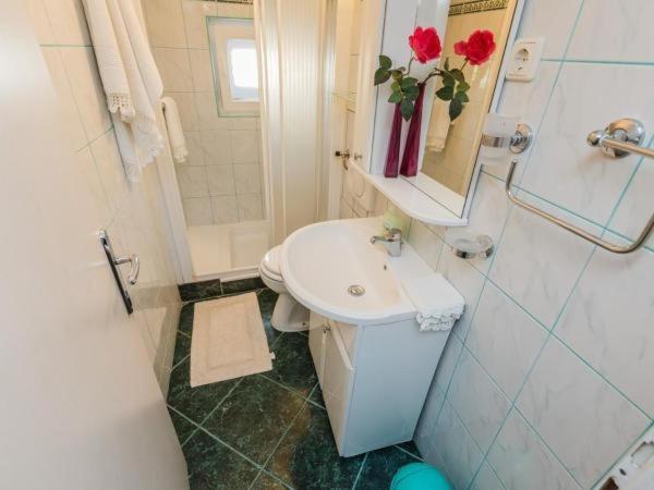 Apartments Roda