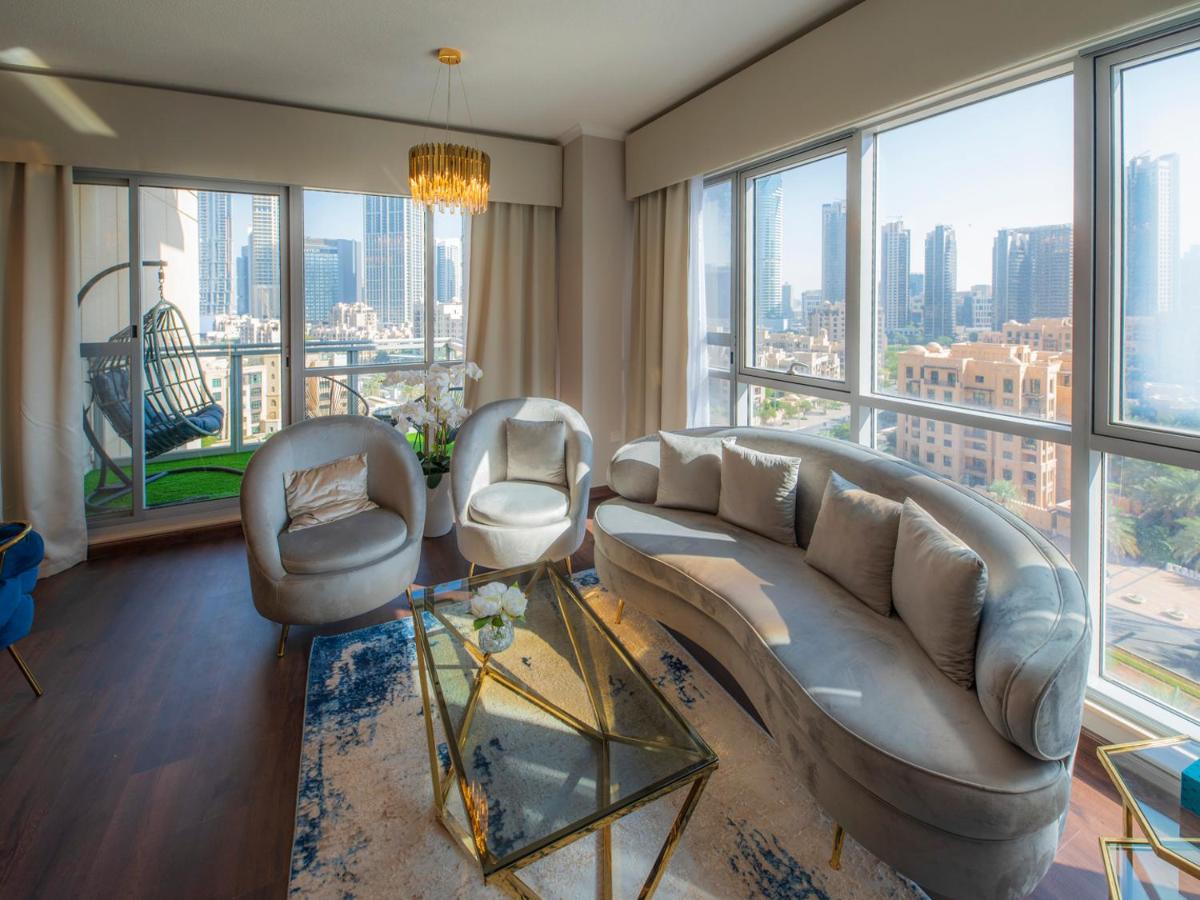 FIRST CLASS 2BR with full DUBAI DOWNTOWN SKYLINE view
