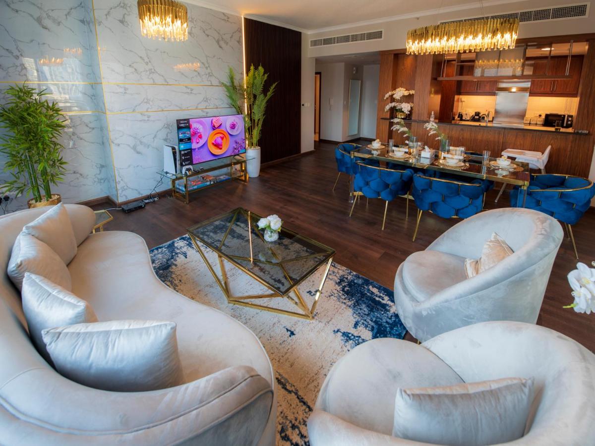 FIRST CLASS 2BR with full DUBAI DOWNTOWN SKYLINE view