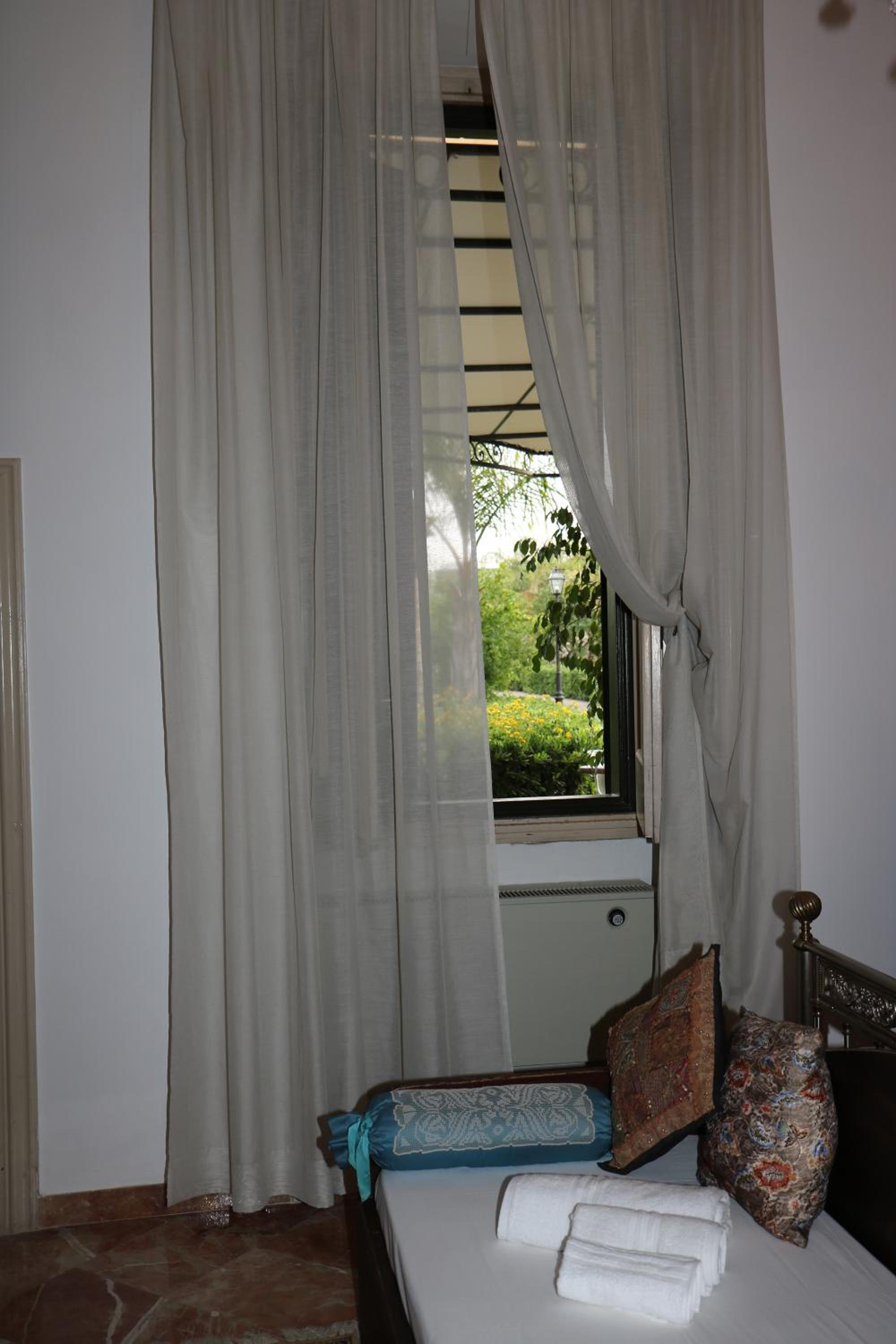 Photo 48