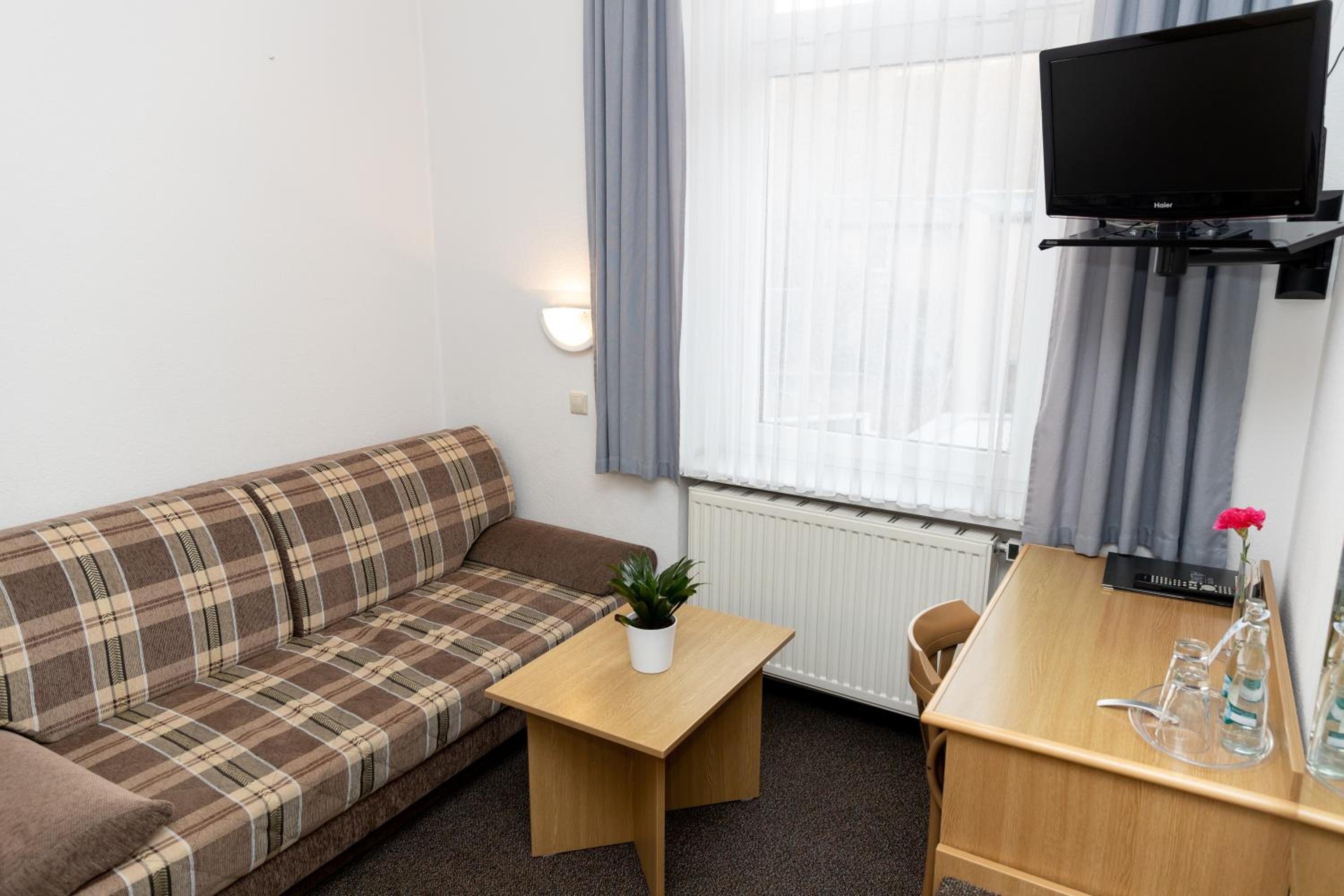 Hotel Albena - garni Hotel - Property Image 2
