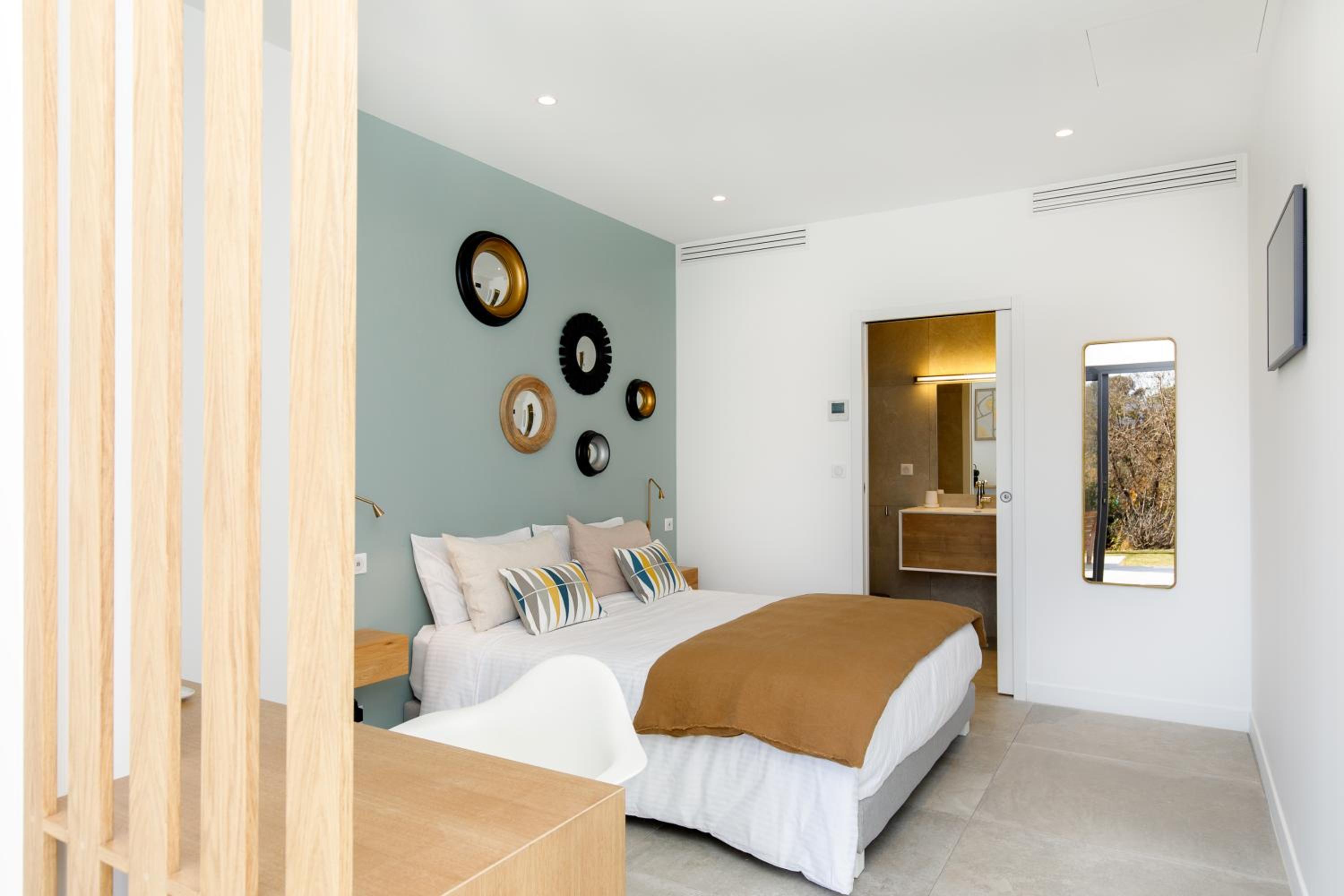 Mougins Vacations - Villa SOHA Bed  Breakfast - Property Image 8