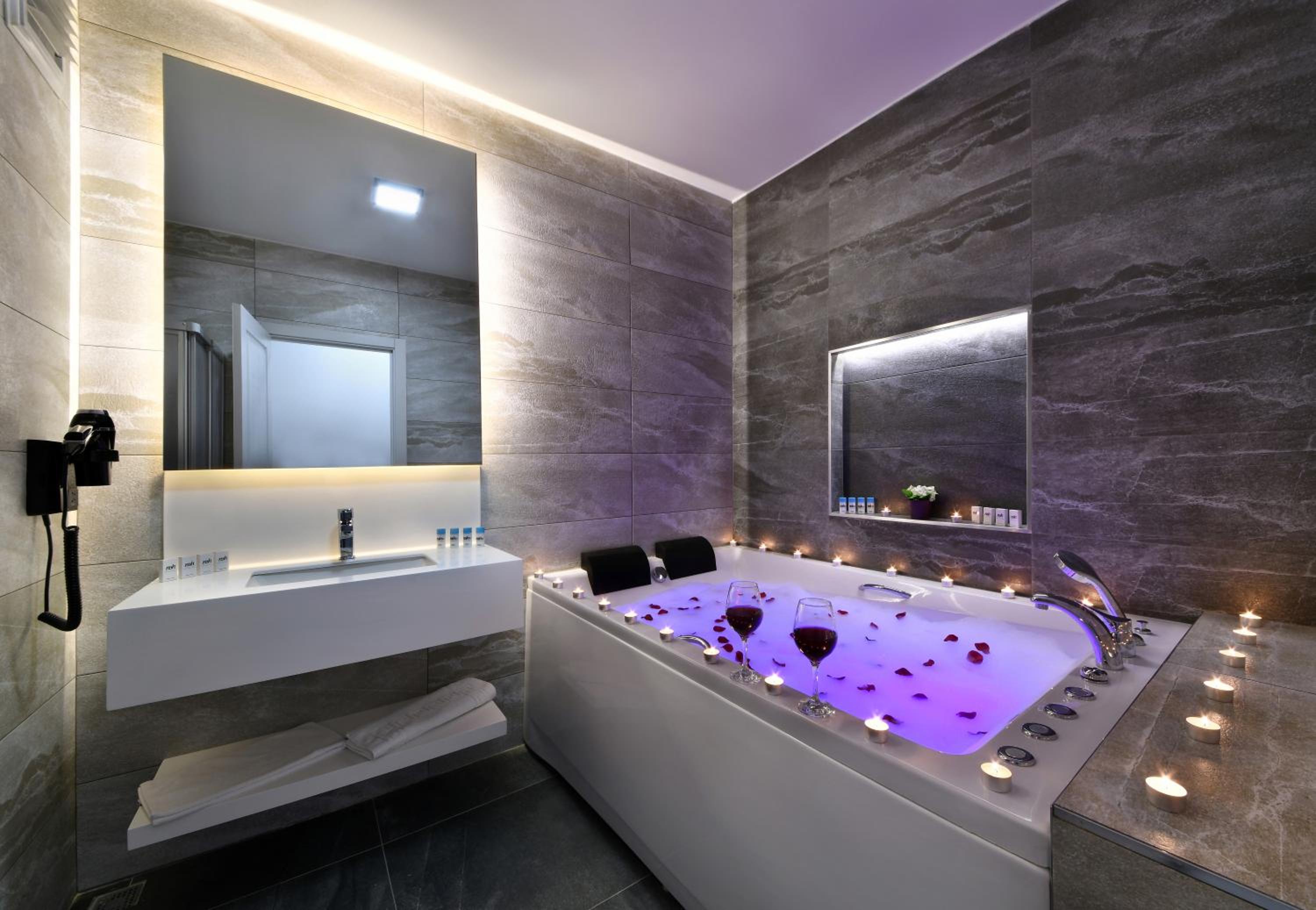 Nish Suites Atasehir - Image 60