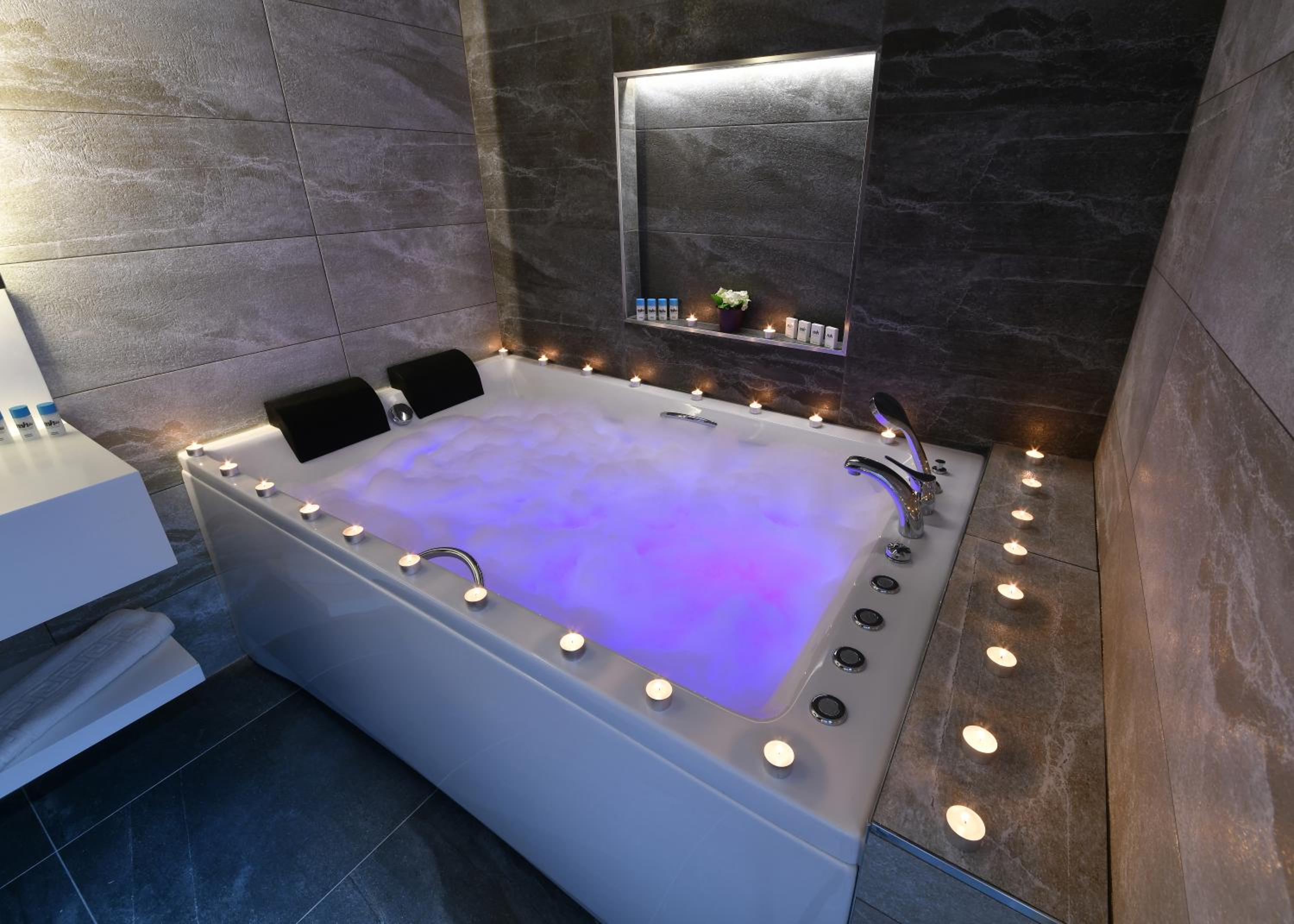 Nish Suites Atasehir - Image 93