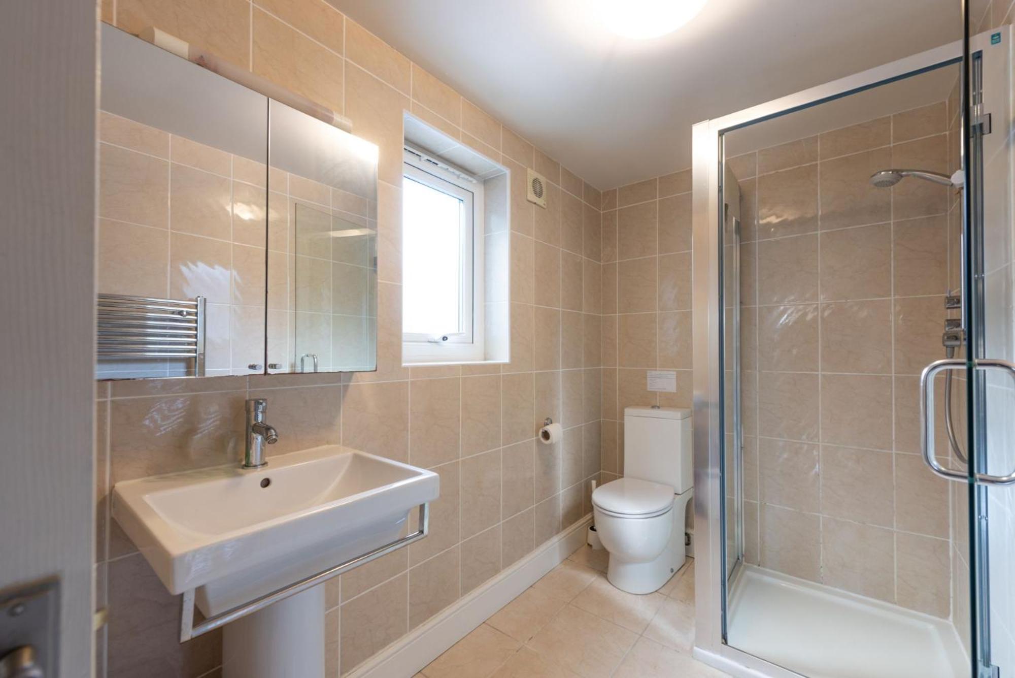 Windsor Lookout - Sea view, 500m from beach, Family friendly view 2