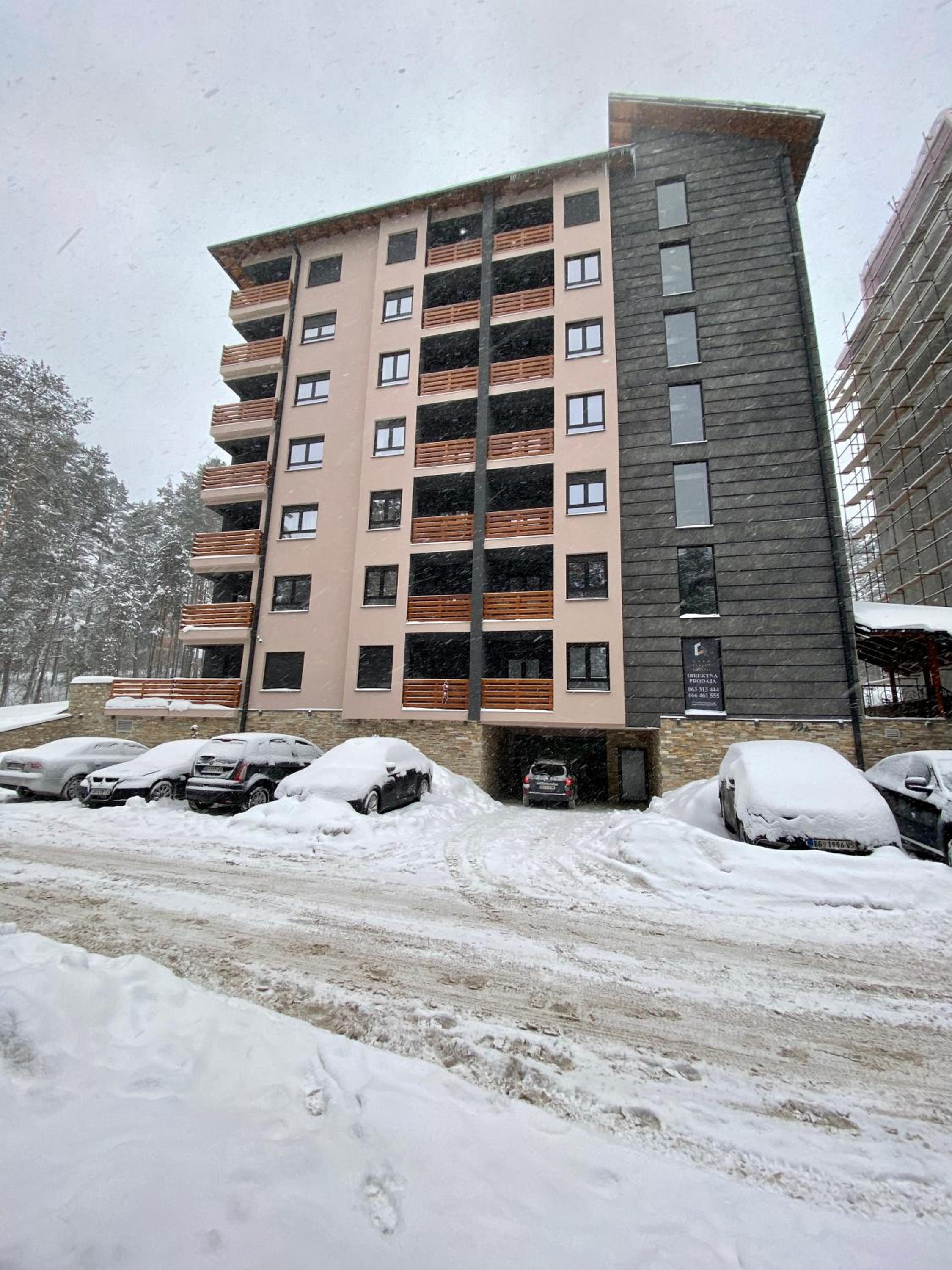 Photo 12