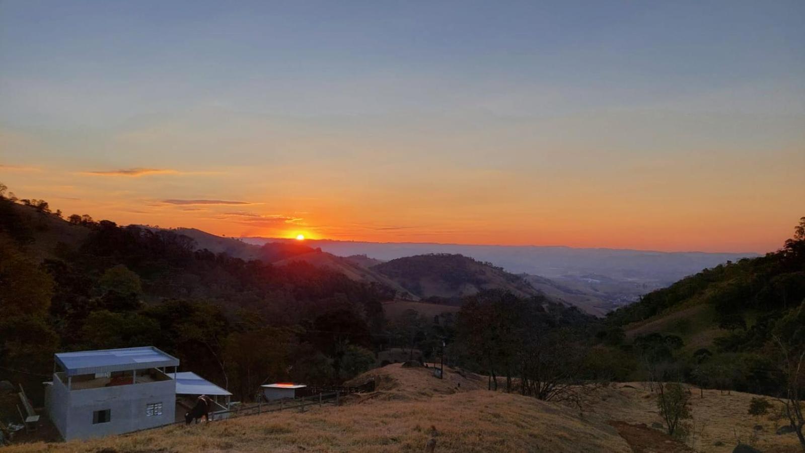 Recanto em Cores - Chalé com uma linda vista para as montanhas