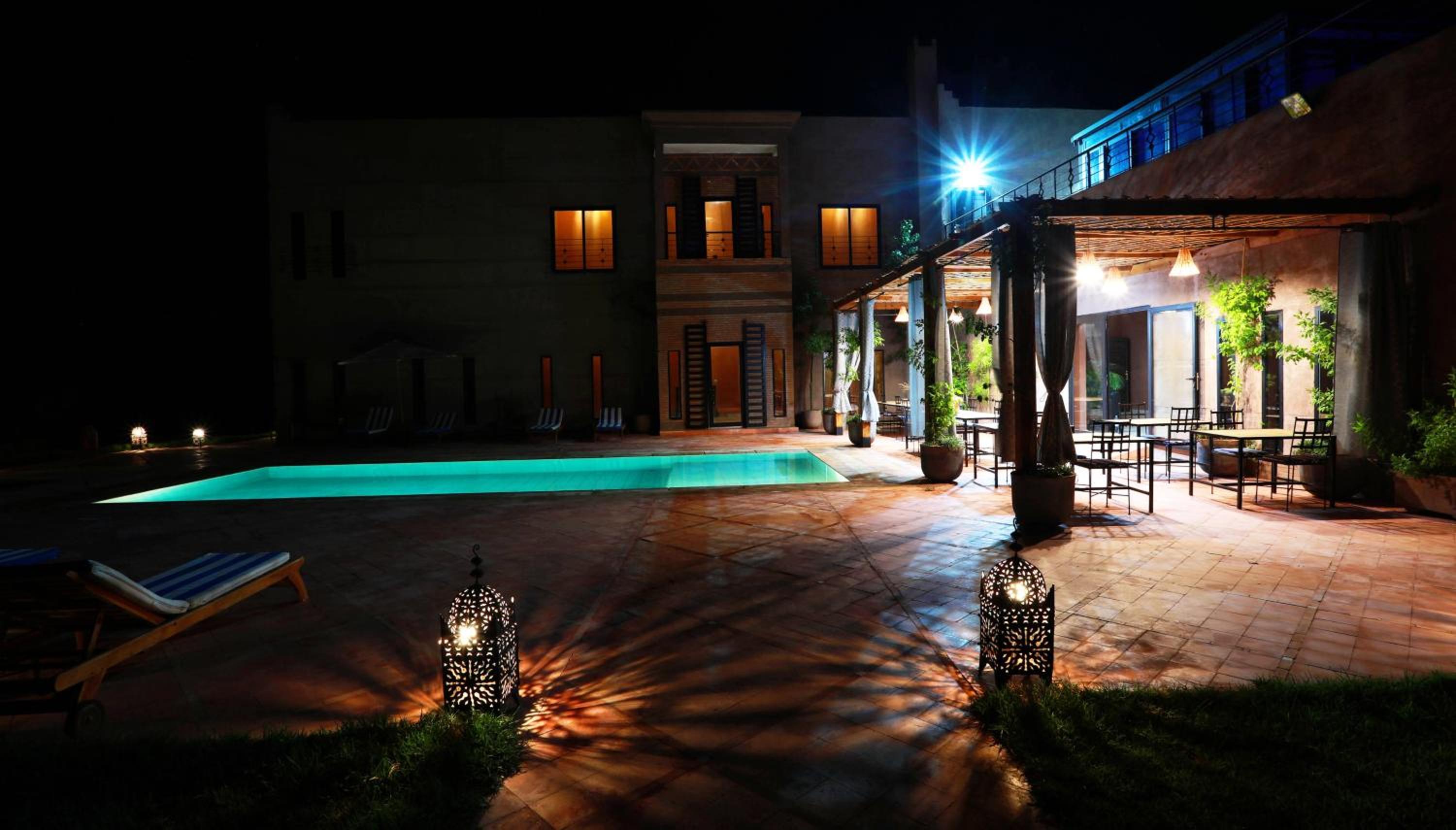 Spacious villa with pool near Marrakech view 5