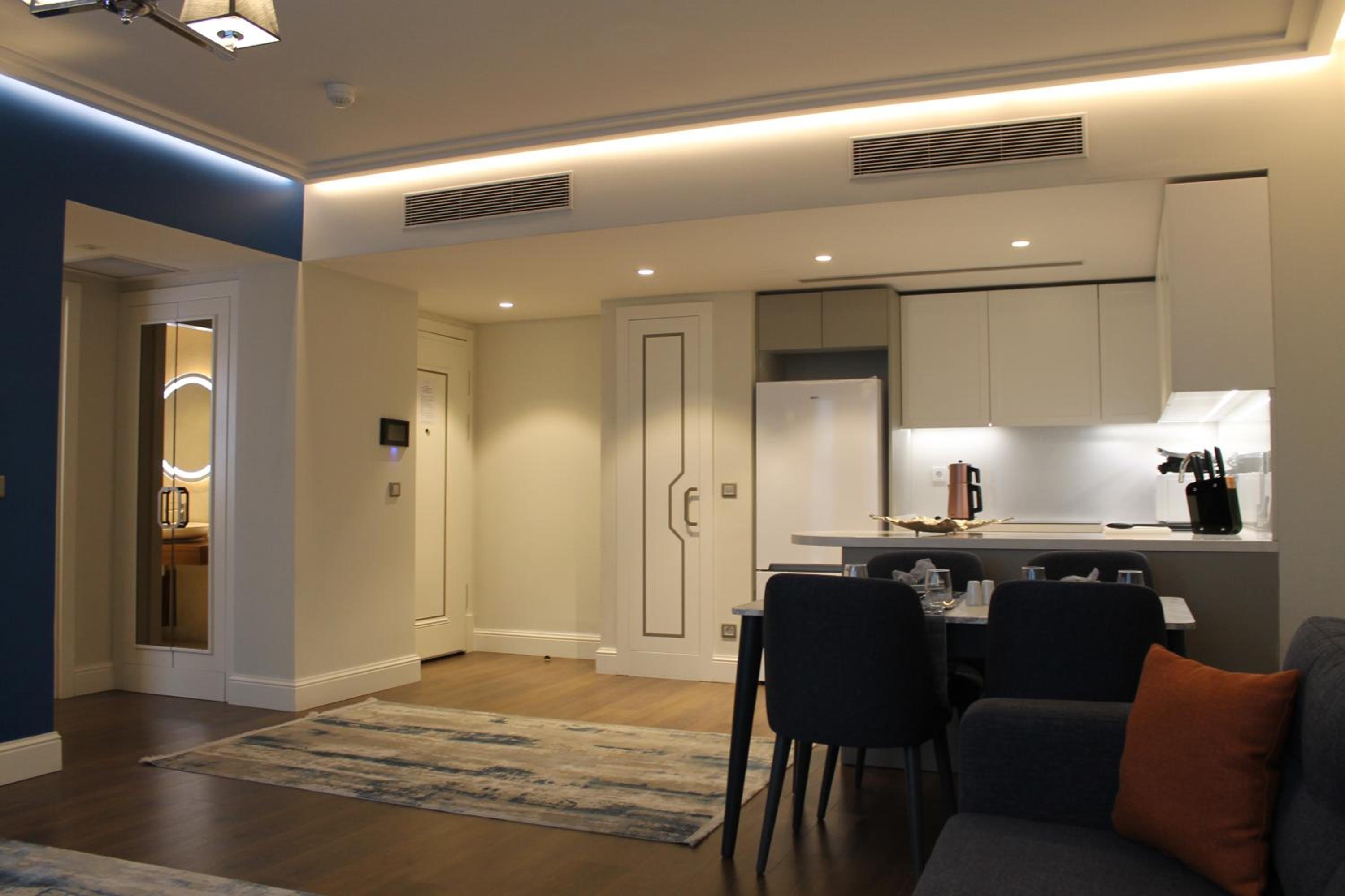 Garlon Residence - Image 79