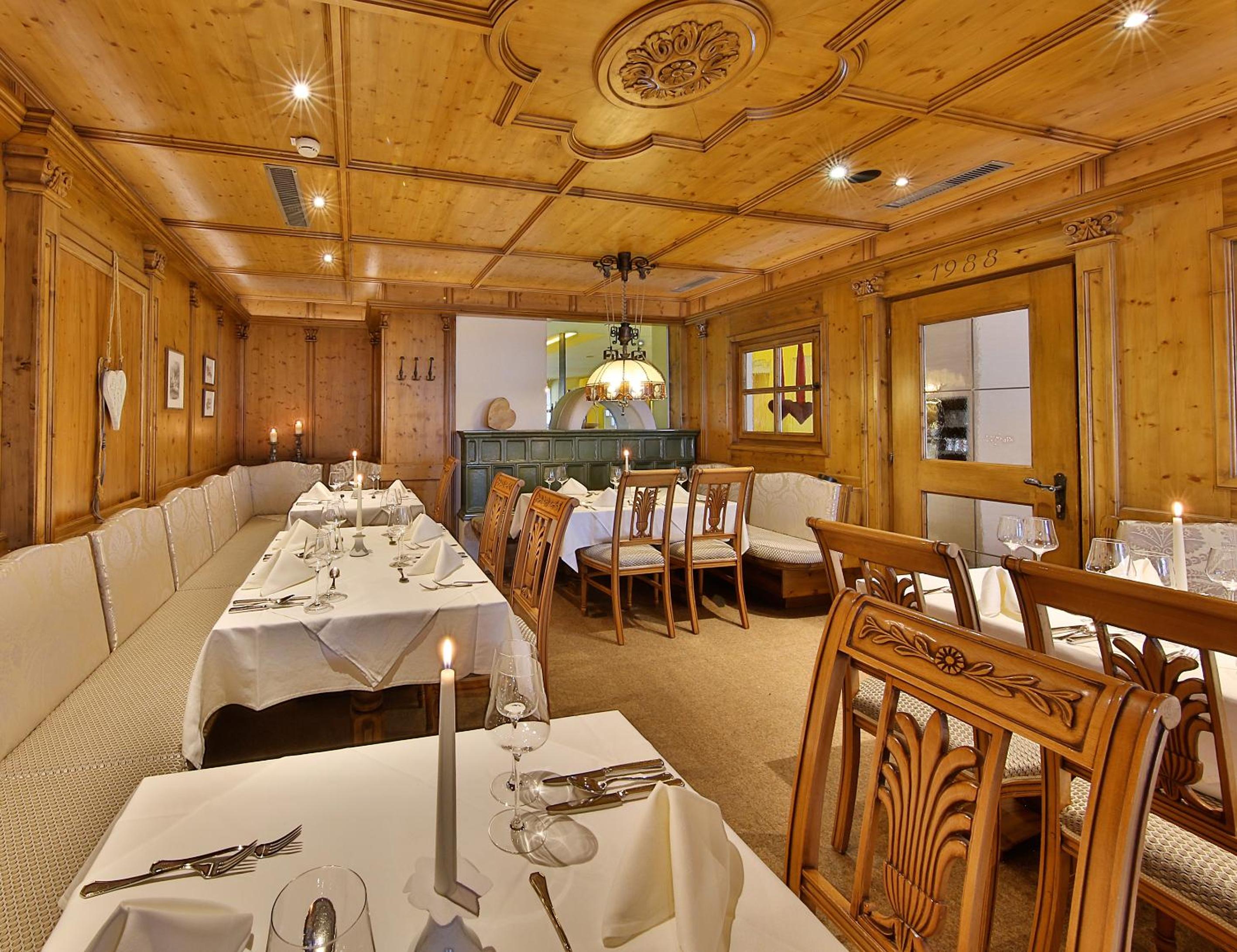 restaurant