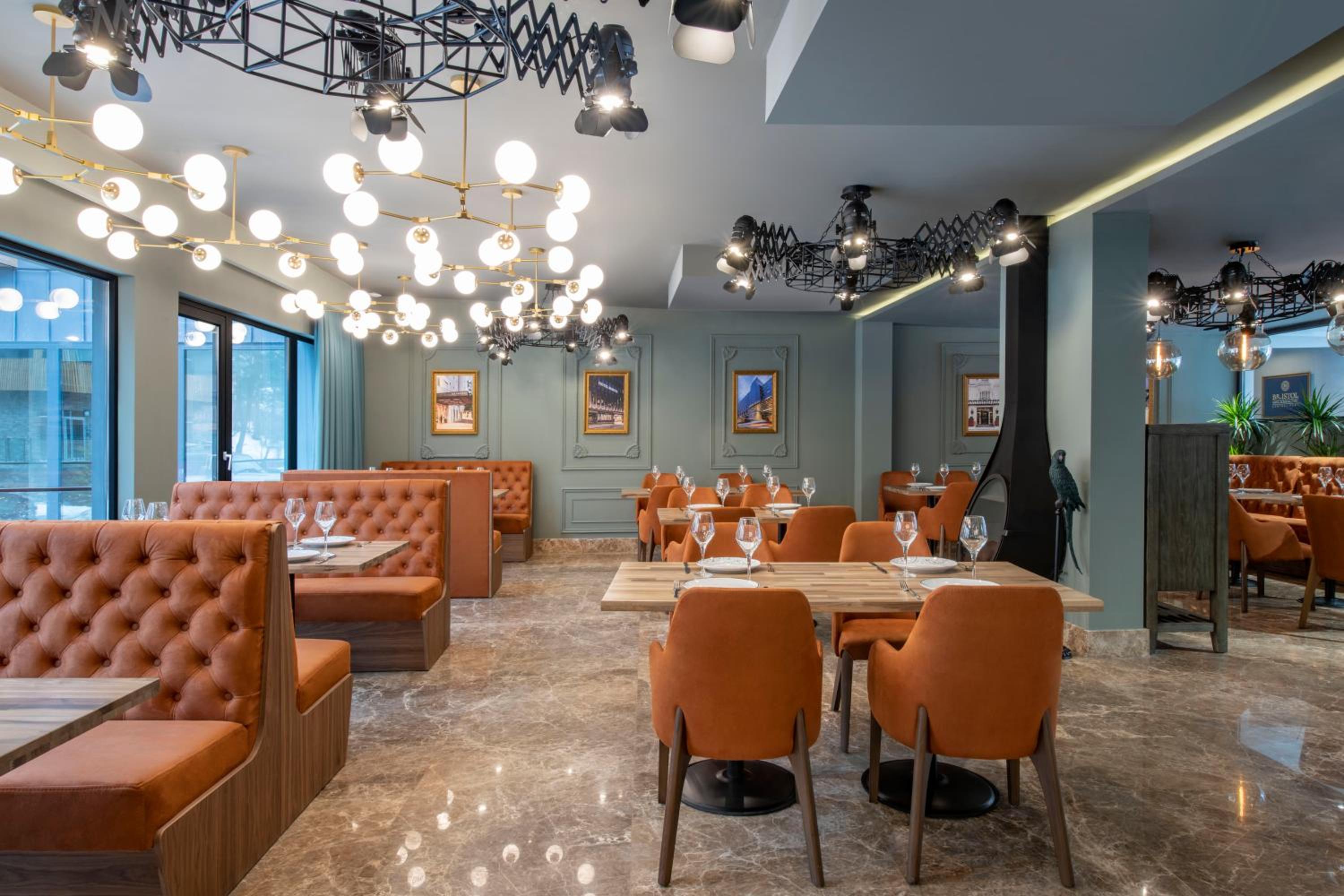 restaurant