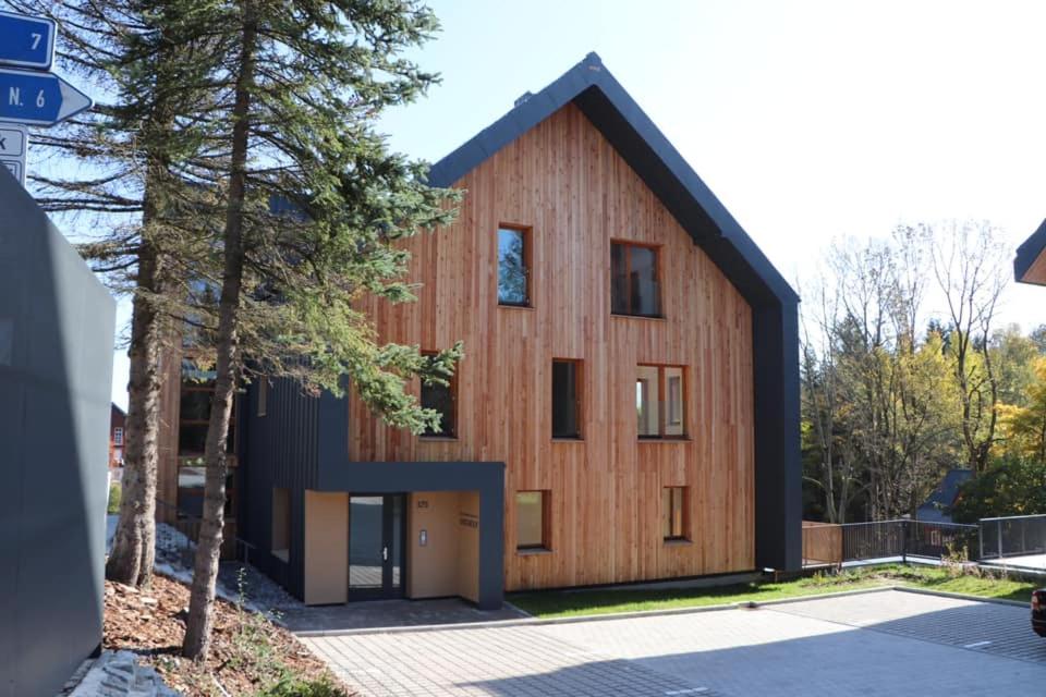 APARTMÁNY PADESÁTKA - Polední Kameny