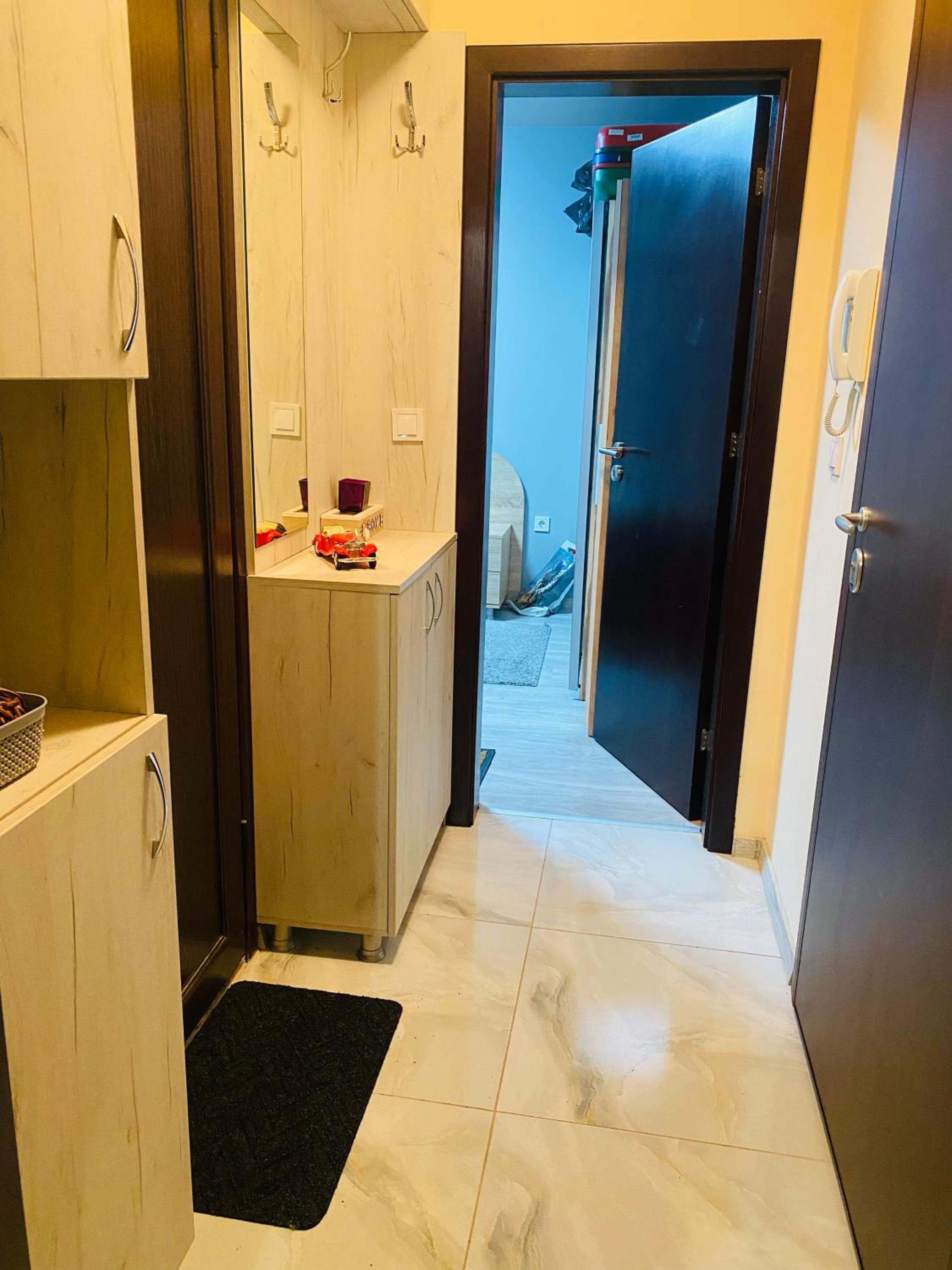 Vanilla Ice apartment