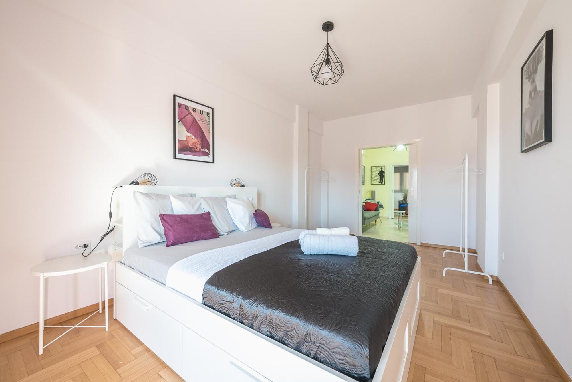 Superb Acropolis view 3bd apt in historical center
