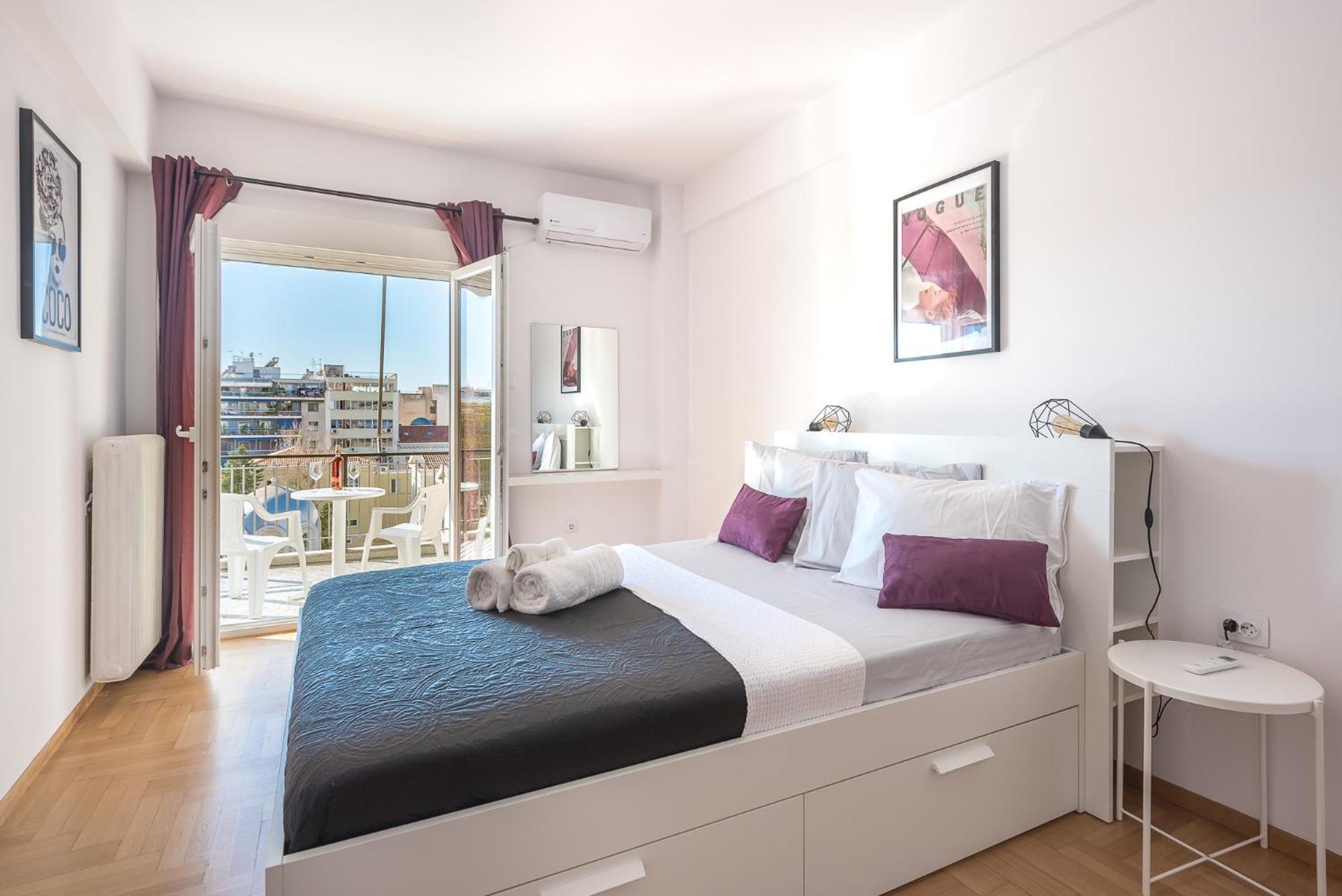 Superb Acropolis view 3bd apt in historical center