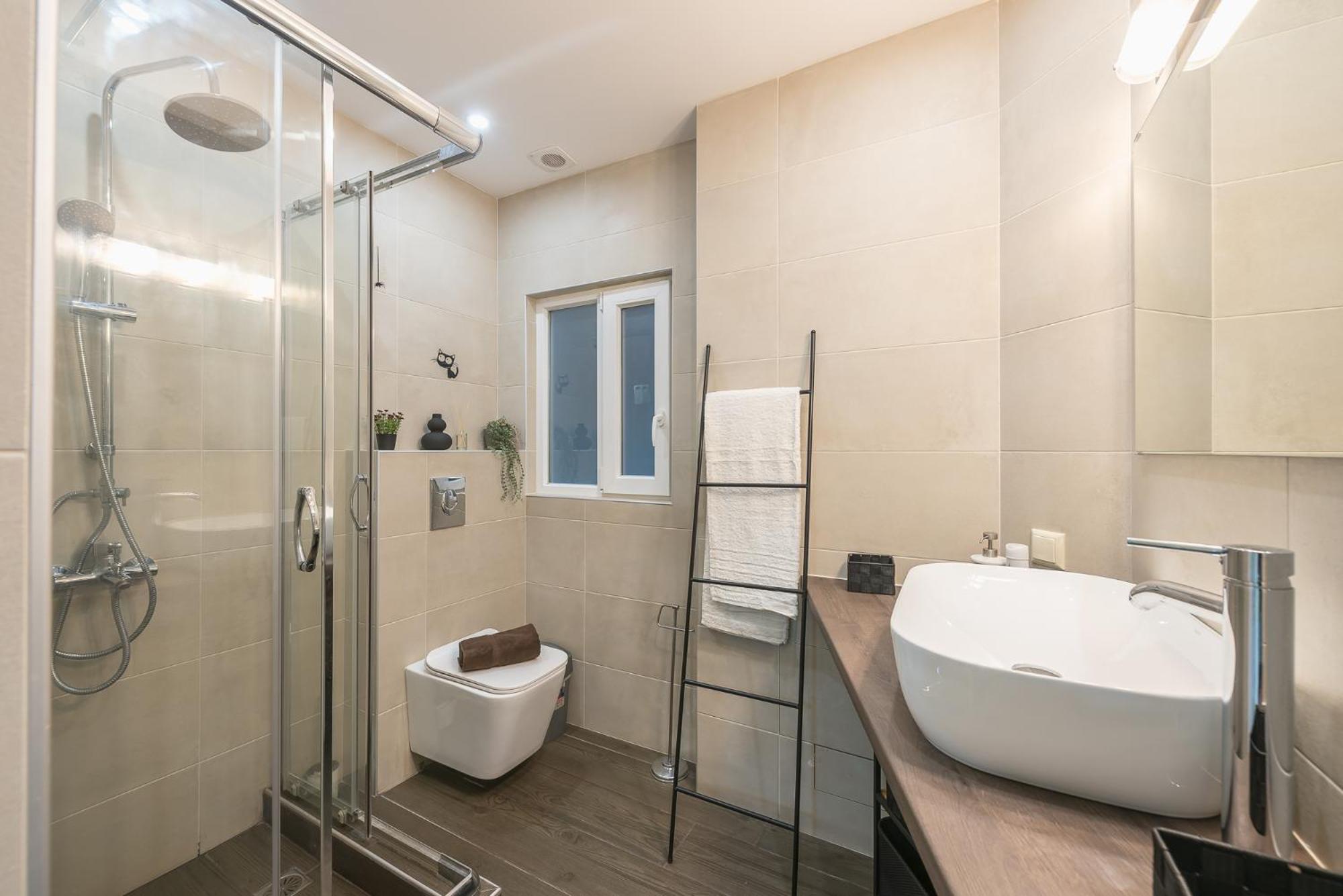 Superb Acropolis view 3bd apt in historical center