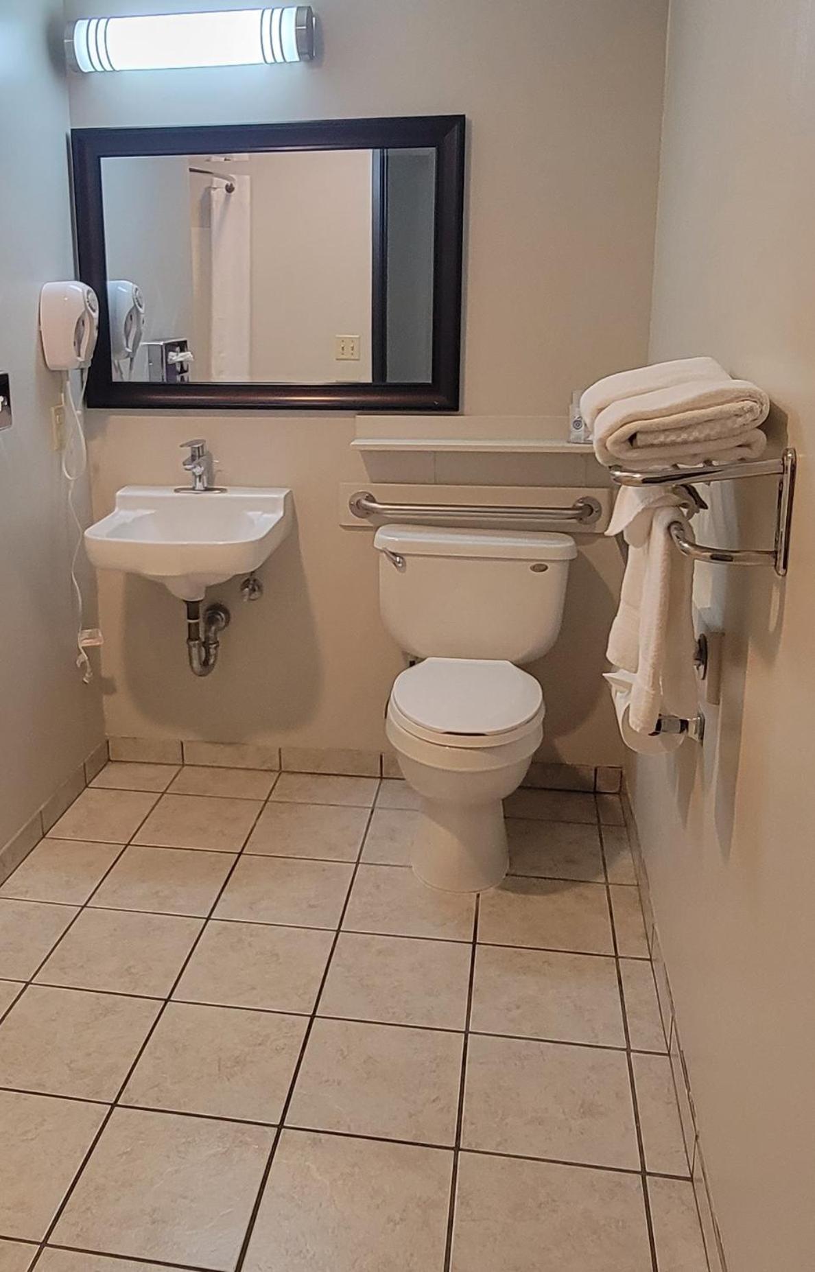 Yreka Vacations - Comfort Inn Yreka I-5 - Property Image 13
