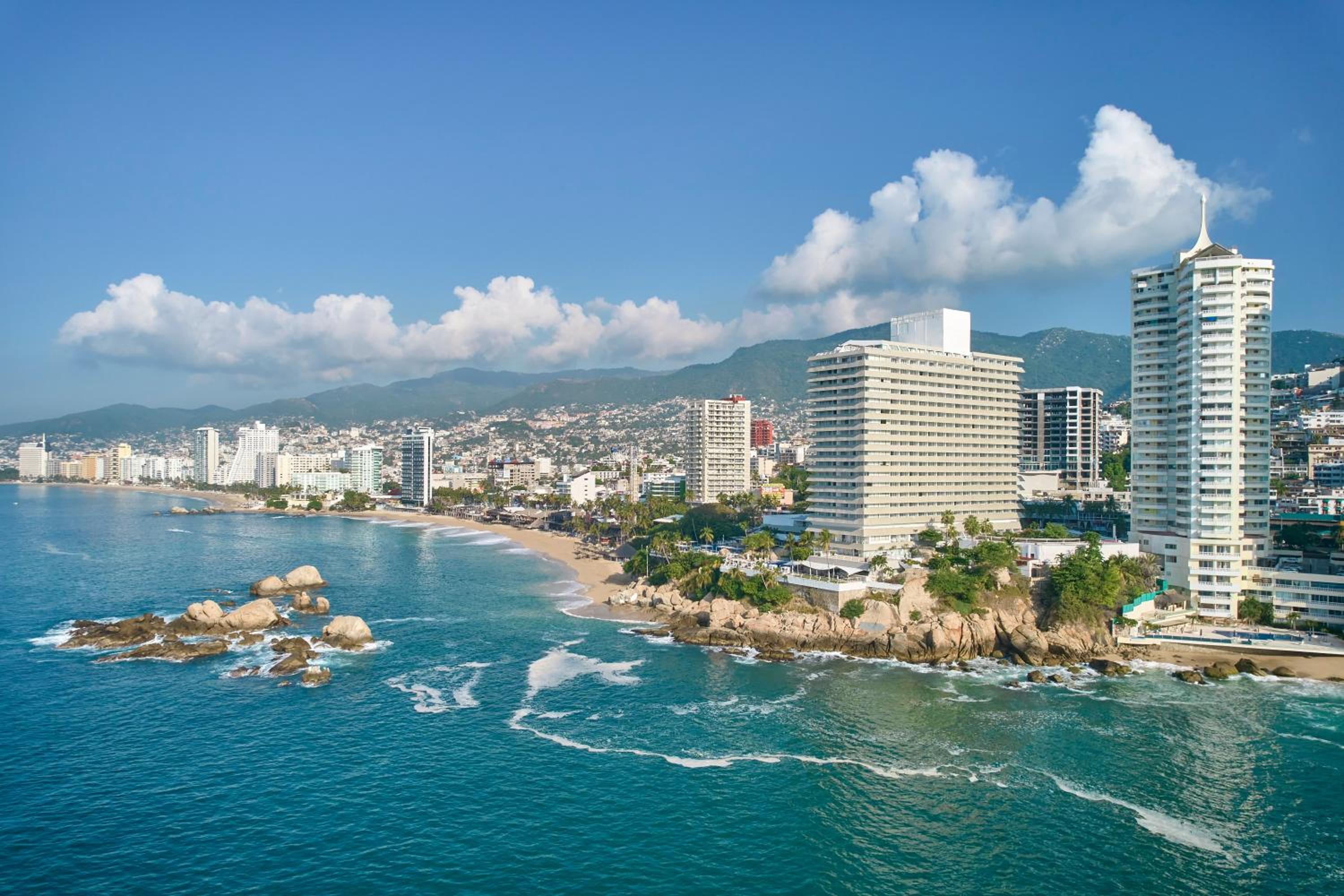 Acapulco Vacations - Fiesta Americana Acapulco Villas - Property Image 1