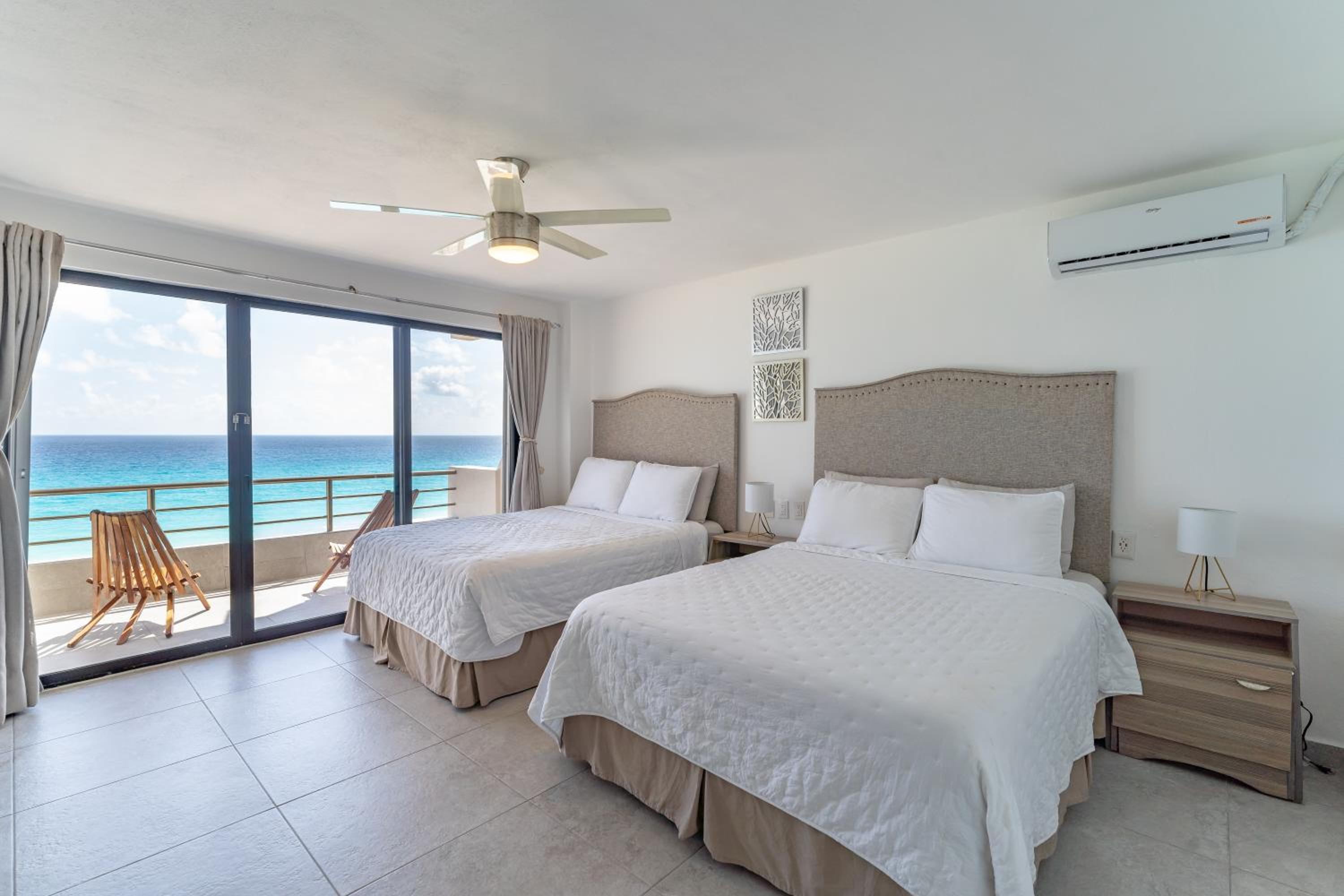 Sparkling Ocean View in Cancun