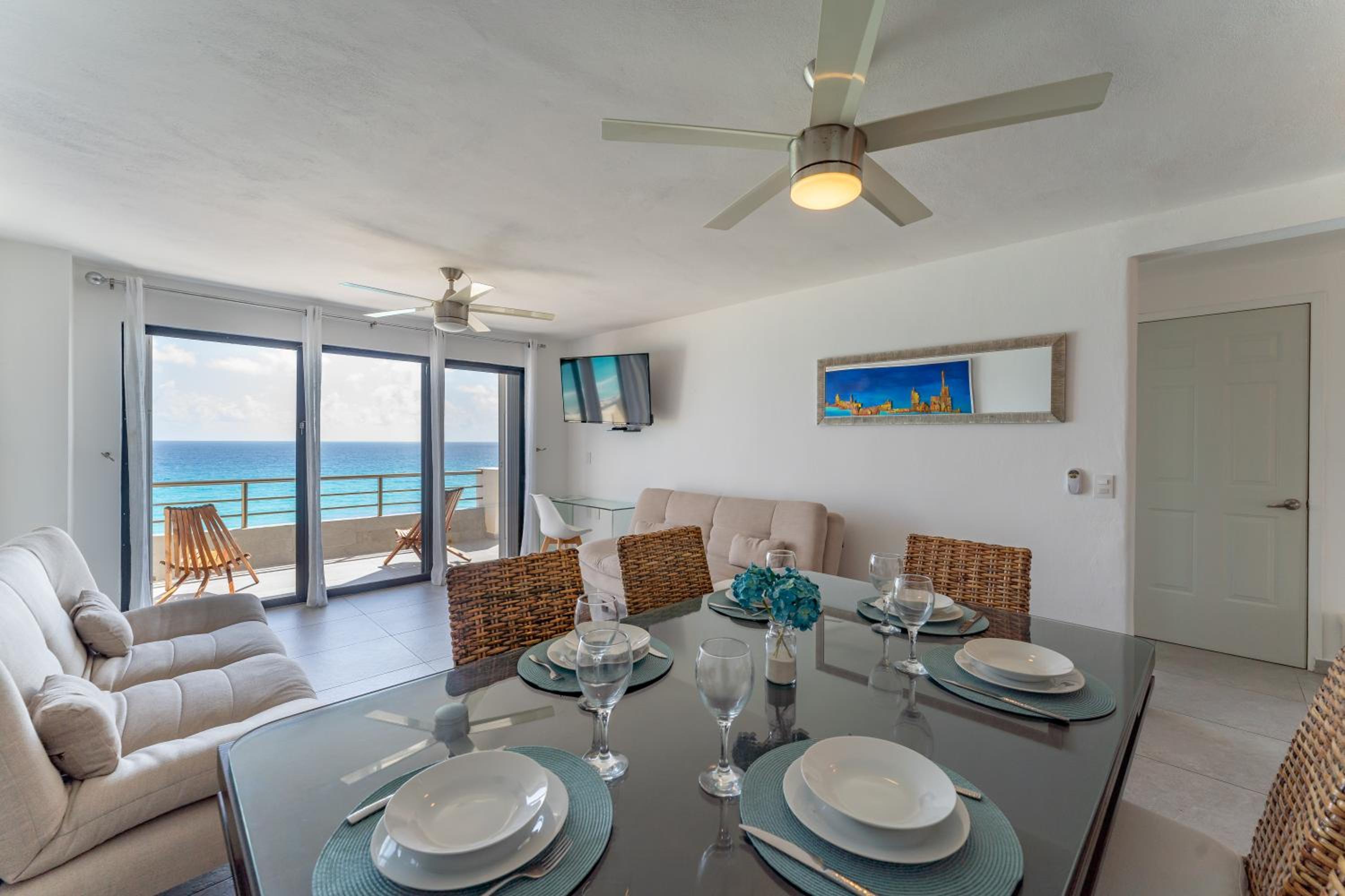 Sparkling Ocean View in Cancun