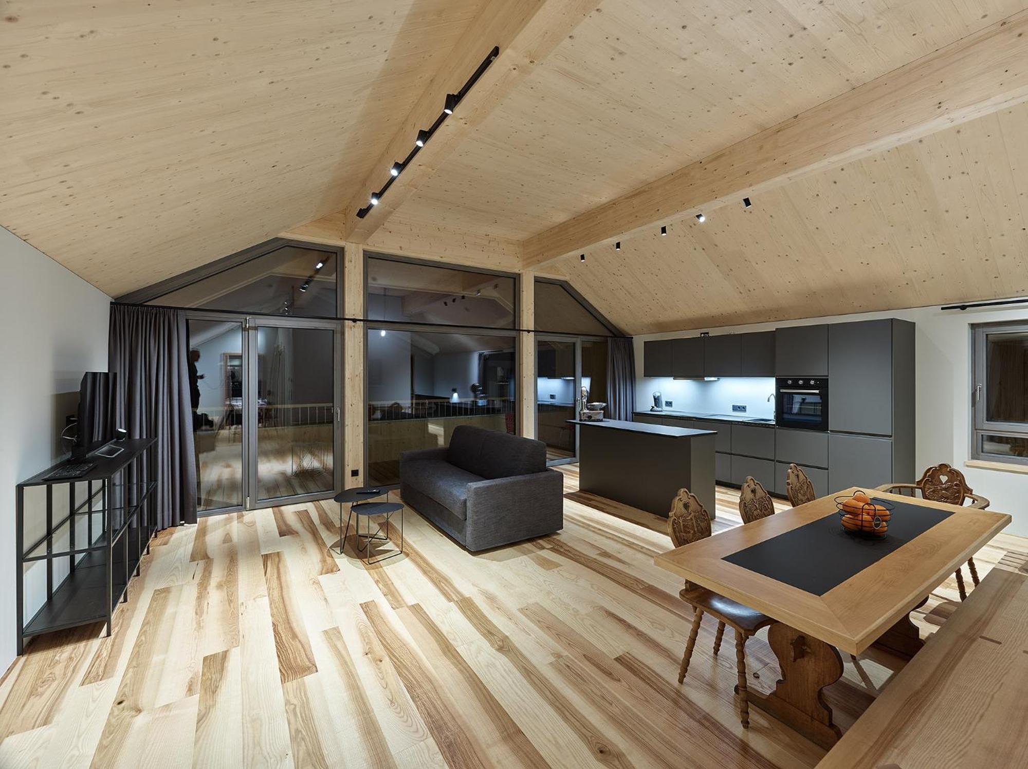 Blue Note Apartments