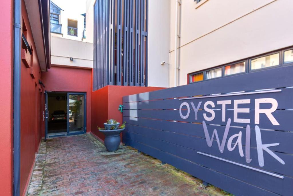 Oyster Walk on Main view 2