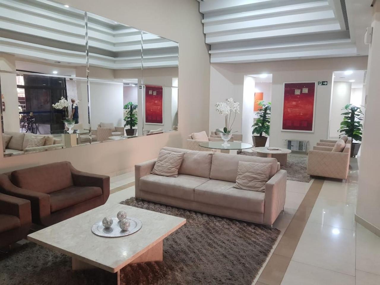 Paulista Wall Street Flat 03