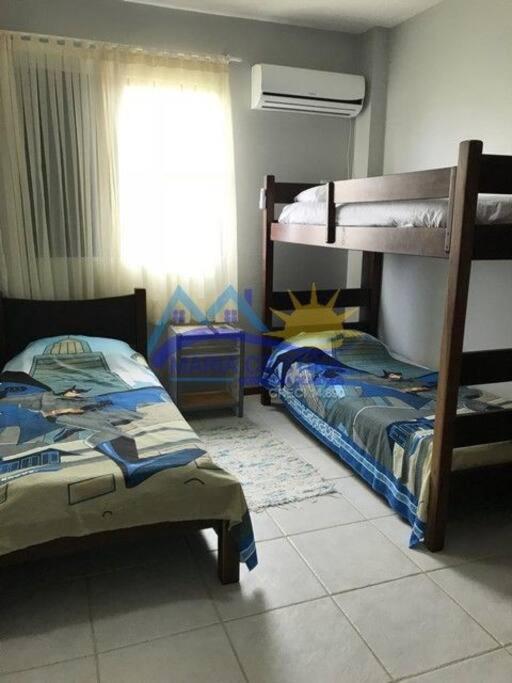 Lindo apartamento na praia de Mariscal Pé na areia