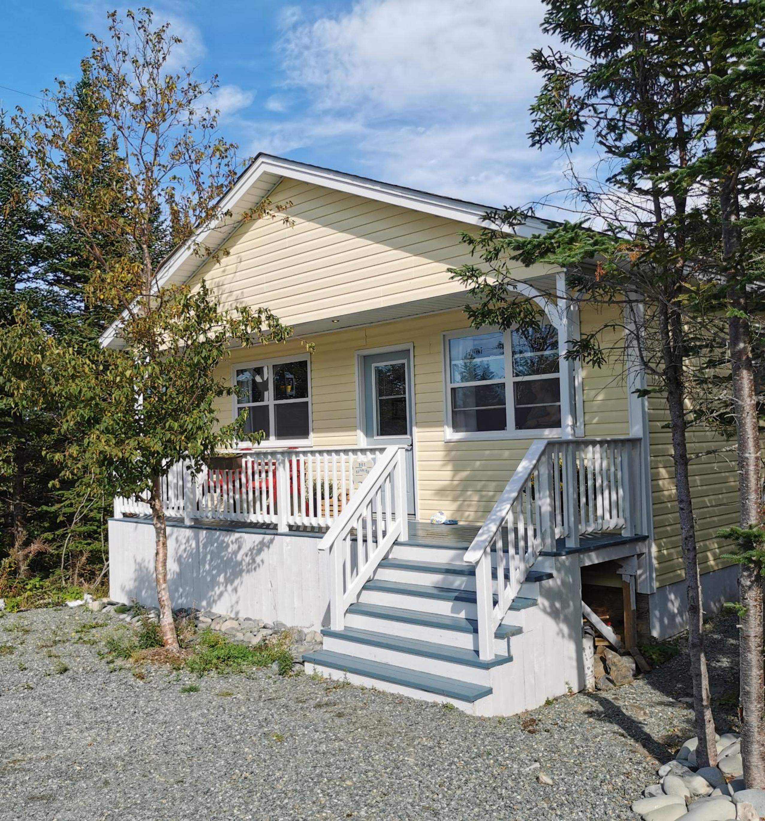 Lavenia Rose Cottages, Sunrise cottage view 3