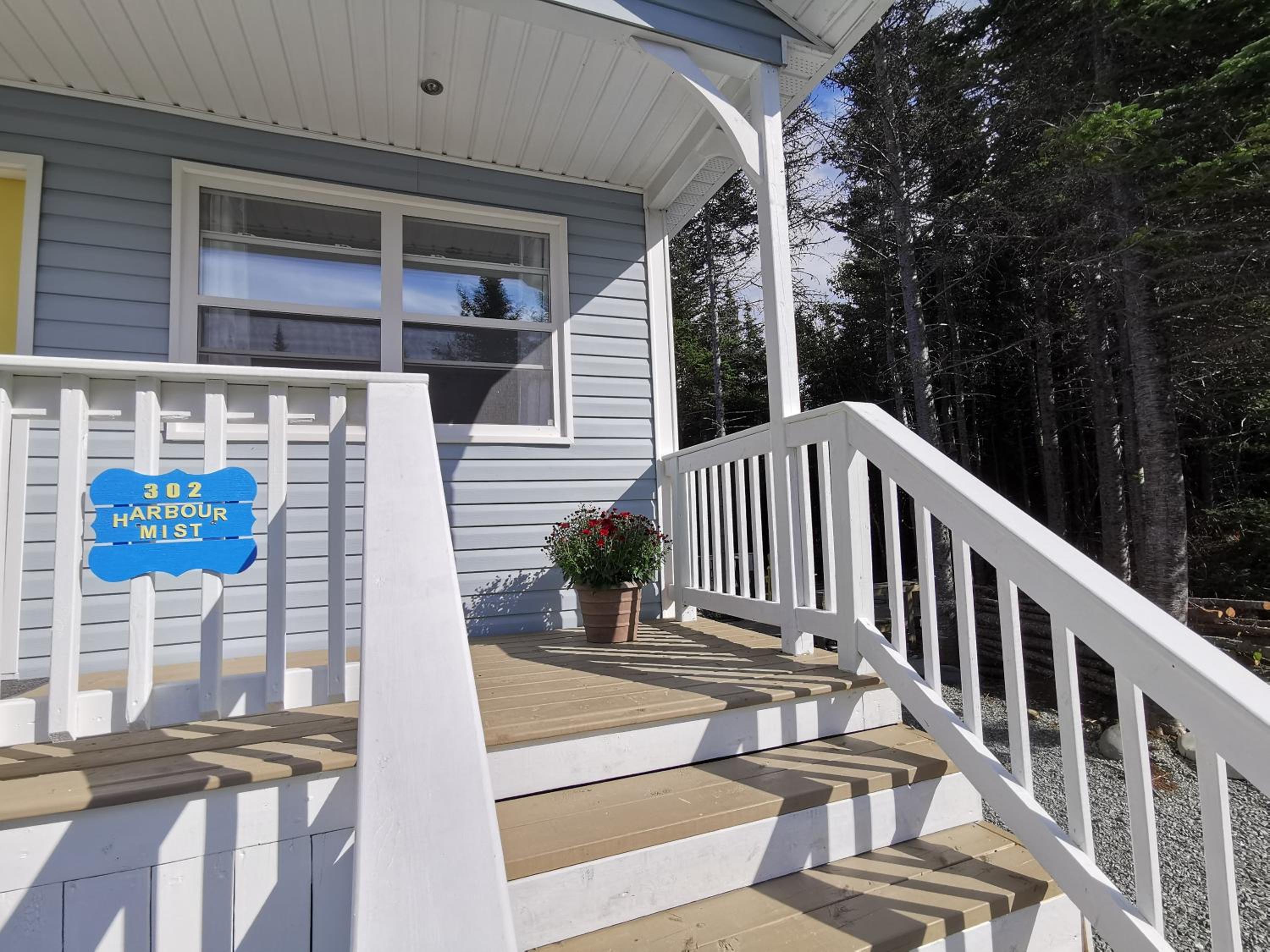 Lavenia Rose Cottages , Harbour Mist