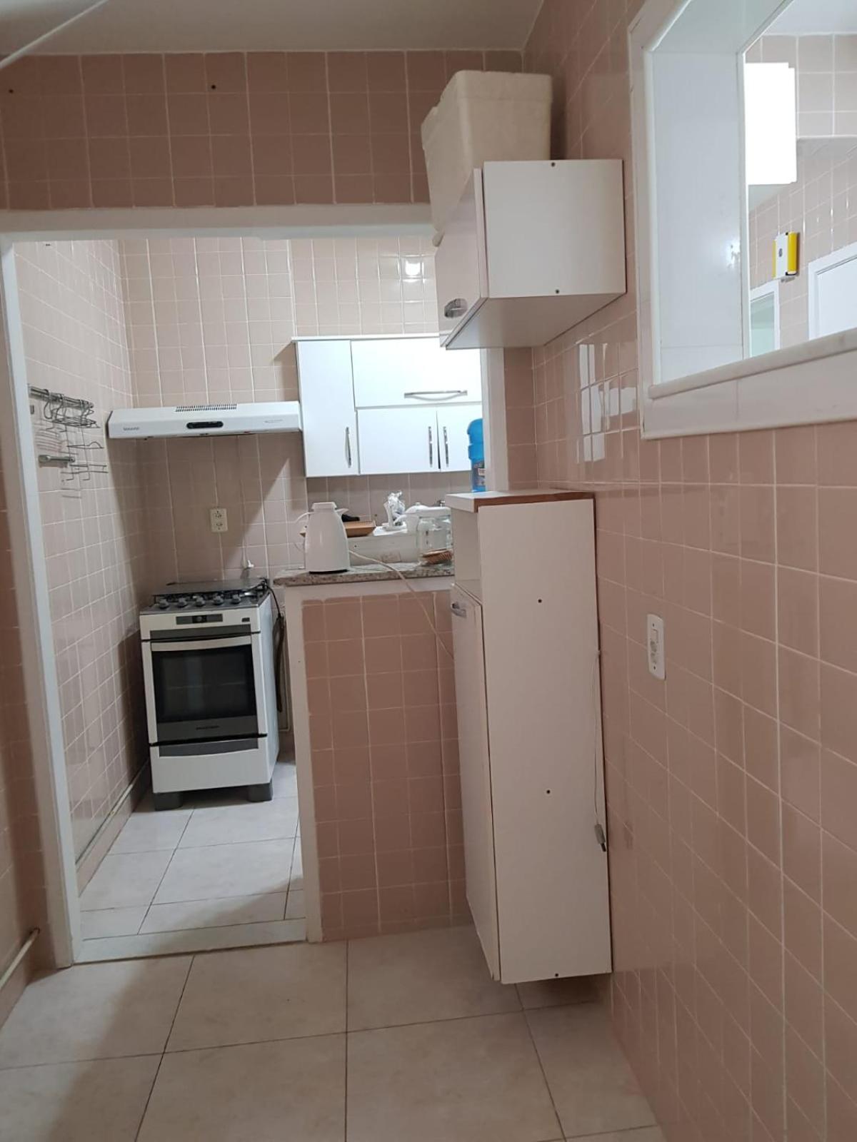 APARTAMENTO BEIRA MAR- Praia do Forte EXCELENTE PARA TEMPORADA!!
