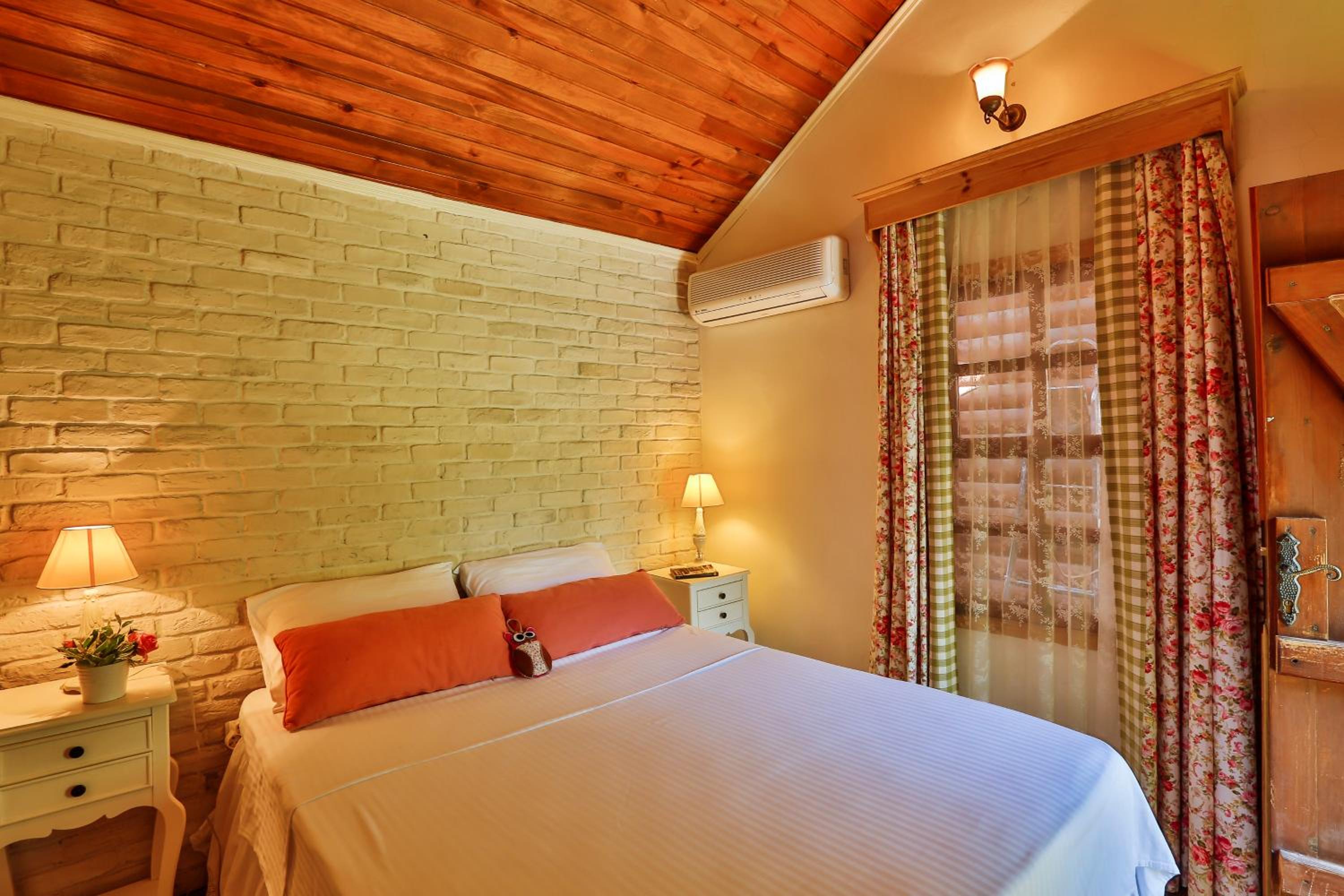 Tranquilla River Lodge