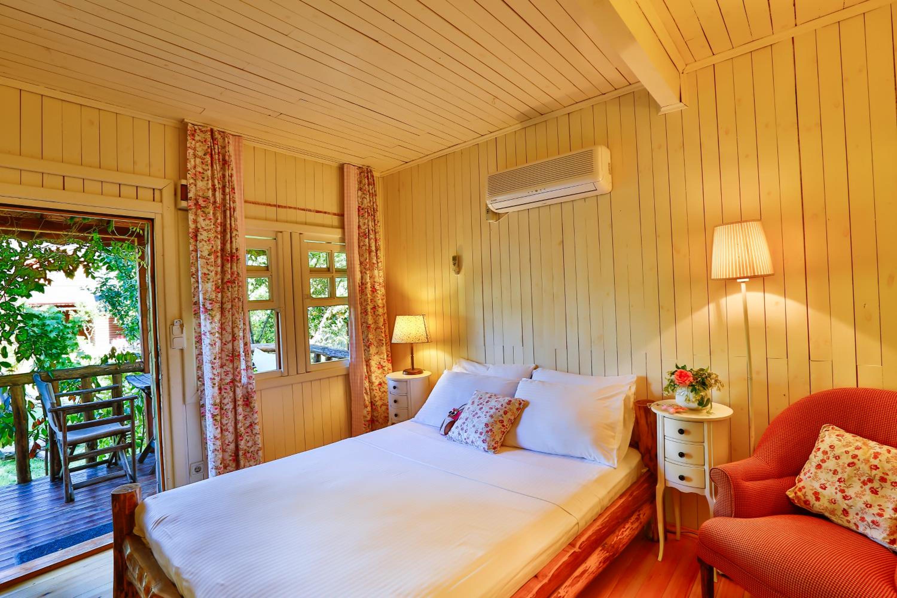 Tranquilla River Lodge