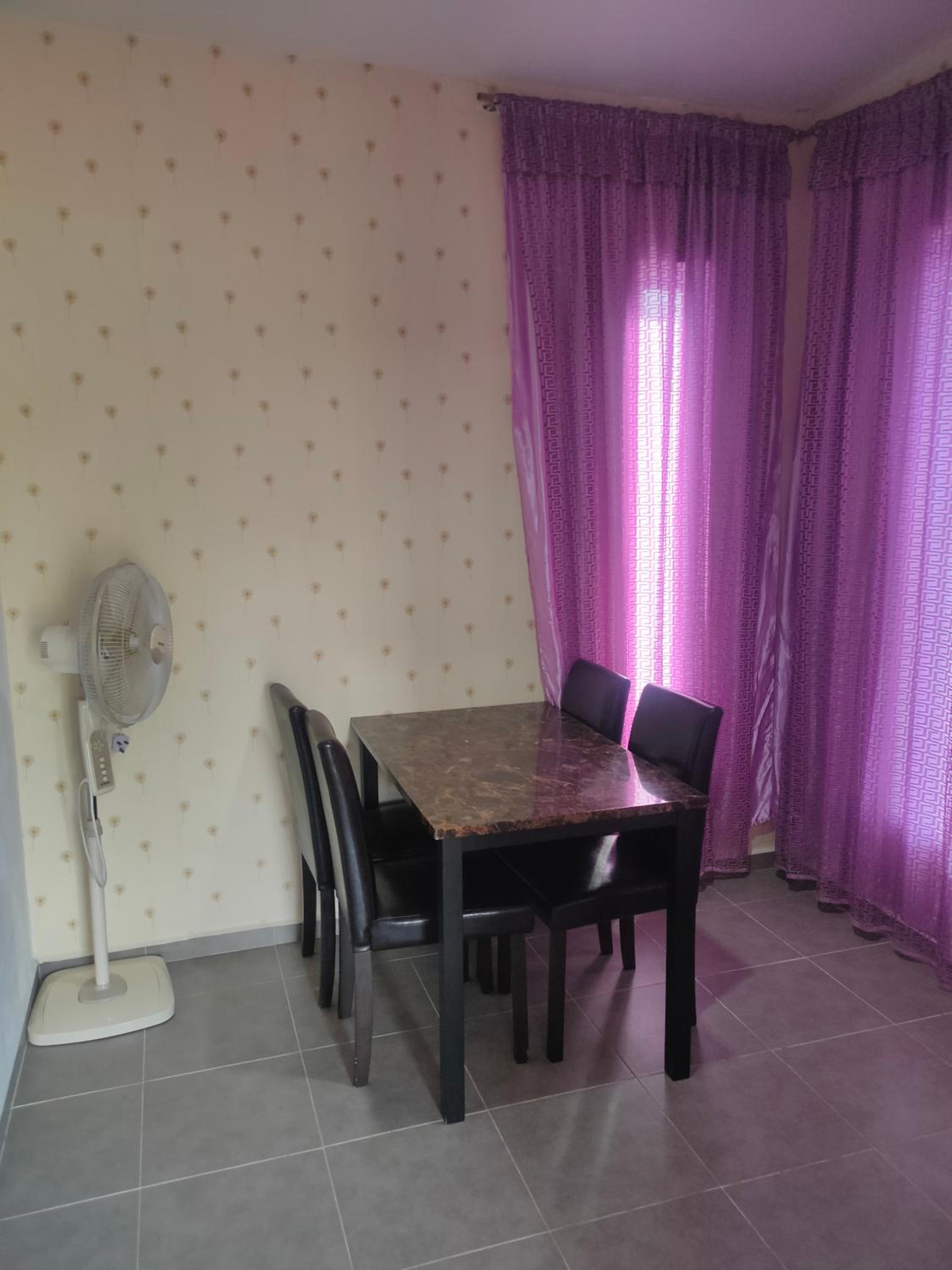 Maxim Apartment photo 2