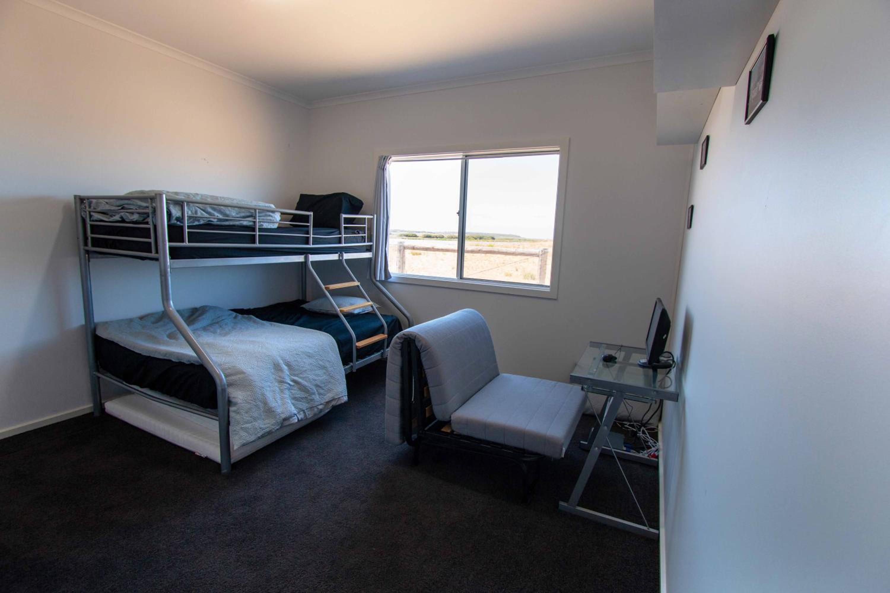 Coorong Island Retreat - Farm Stay at Pet Friendly Property