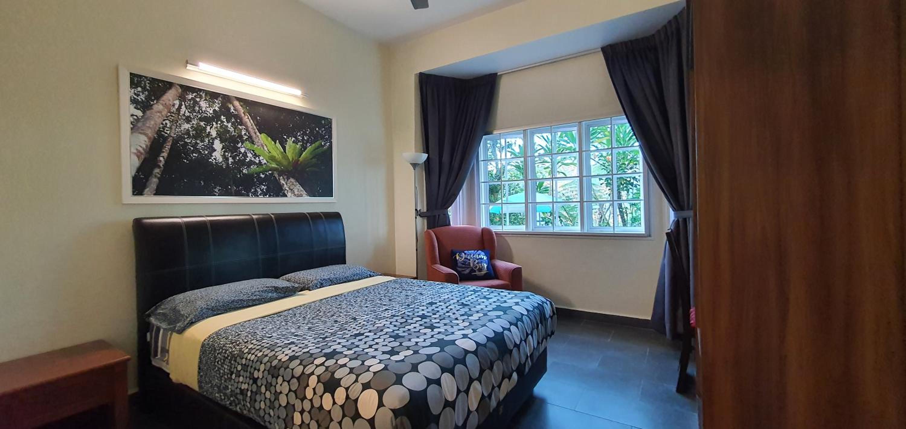 Gerard's "Backpackers" Roomstay No Children Adults only view 2